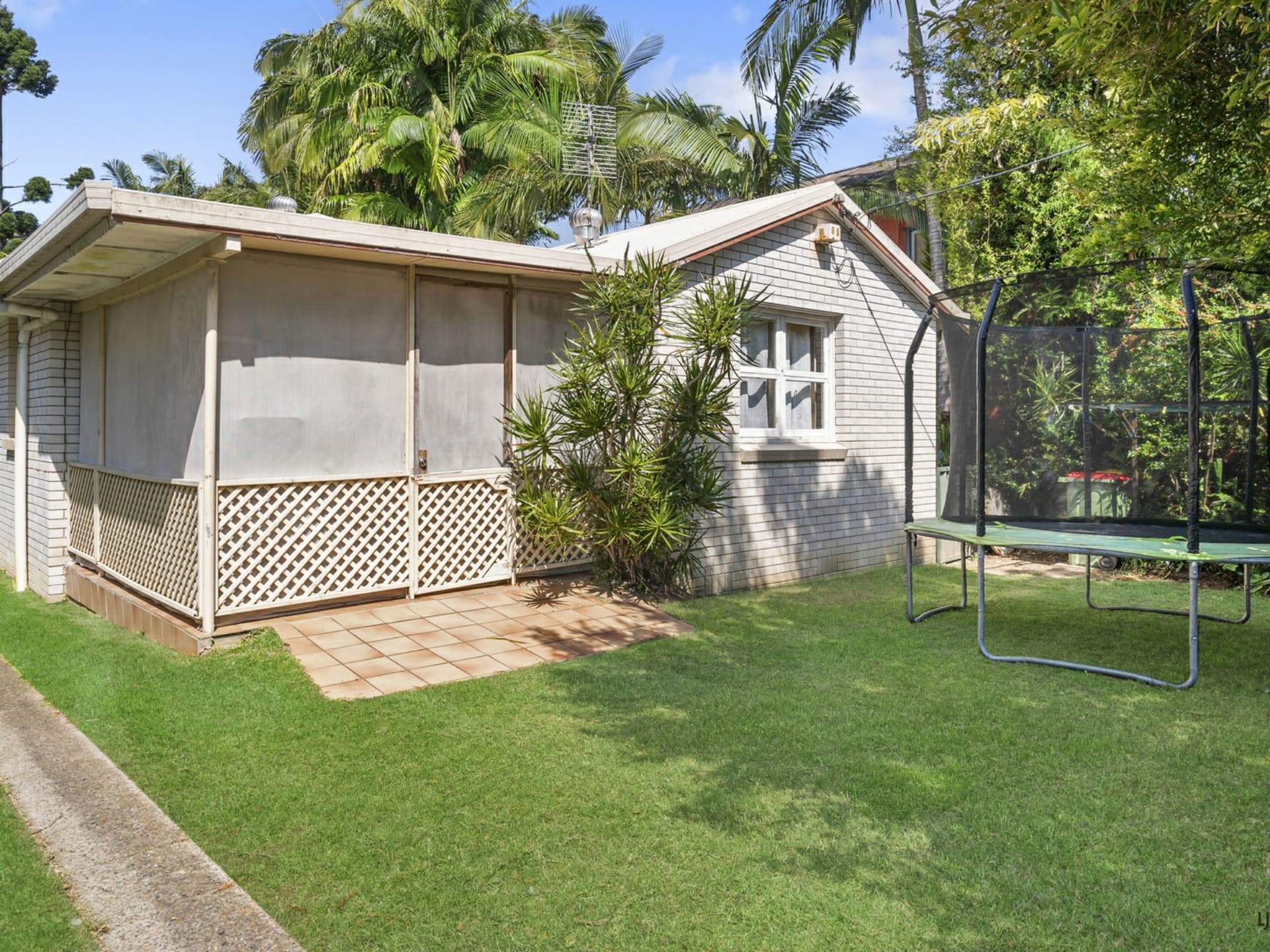 1/58 Dutton Street Coolangatta QLD, Coolangatta - Image 1