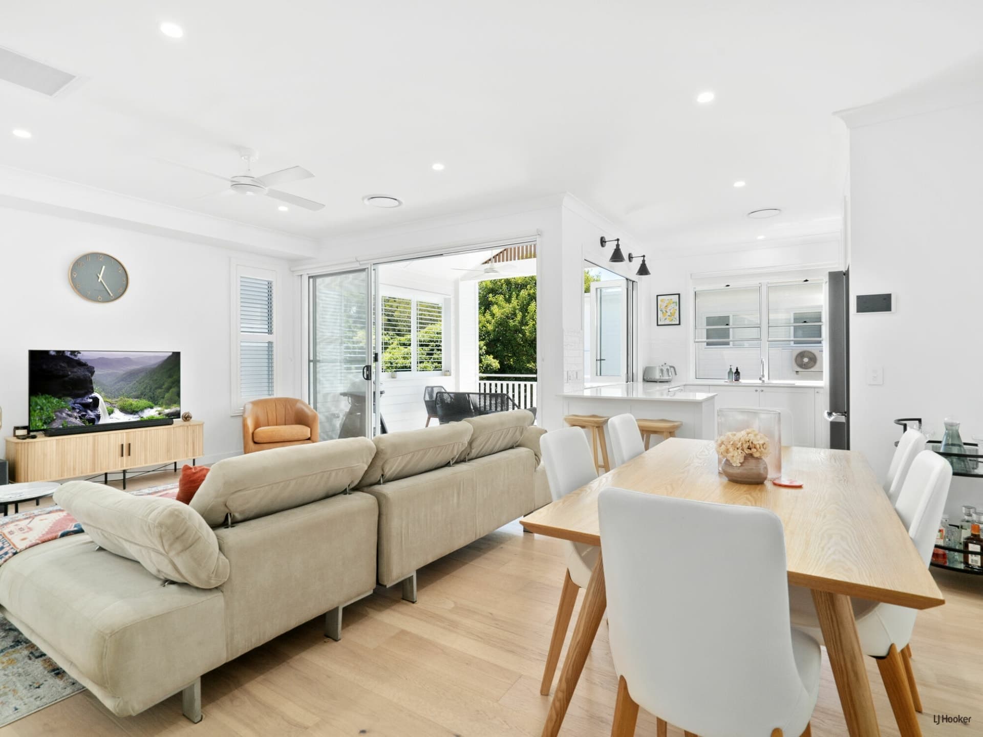 6/11 Appel Street Coolangatta QLD, Coolangatta - Image 1
