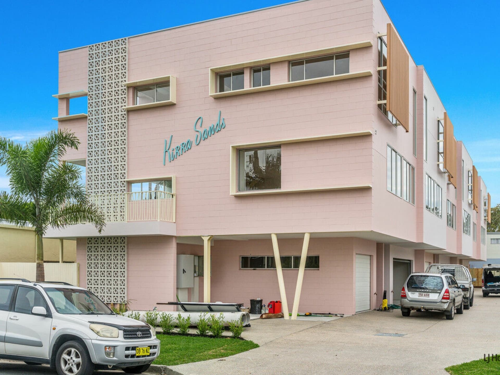 2/10 Simpson Street Coolangatta QLD, Coolangatta - Thumbnail 2