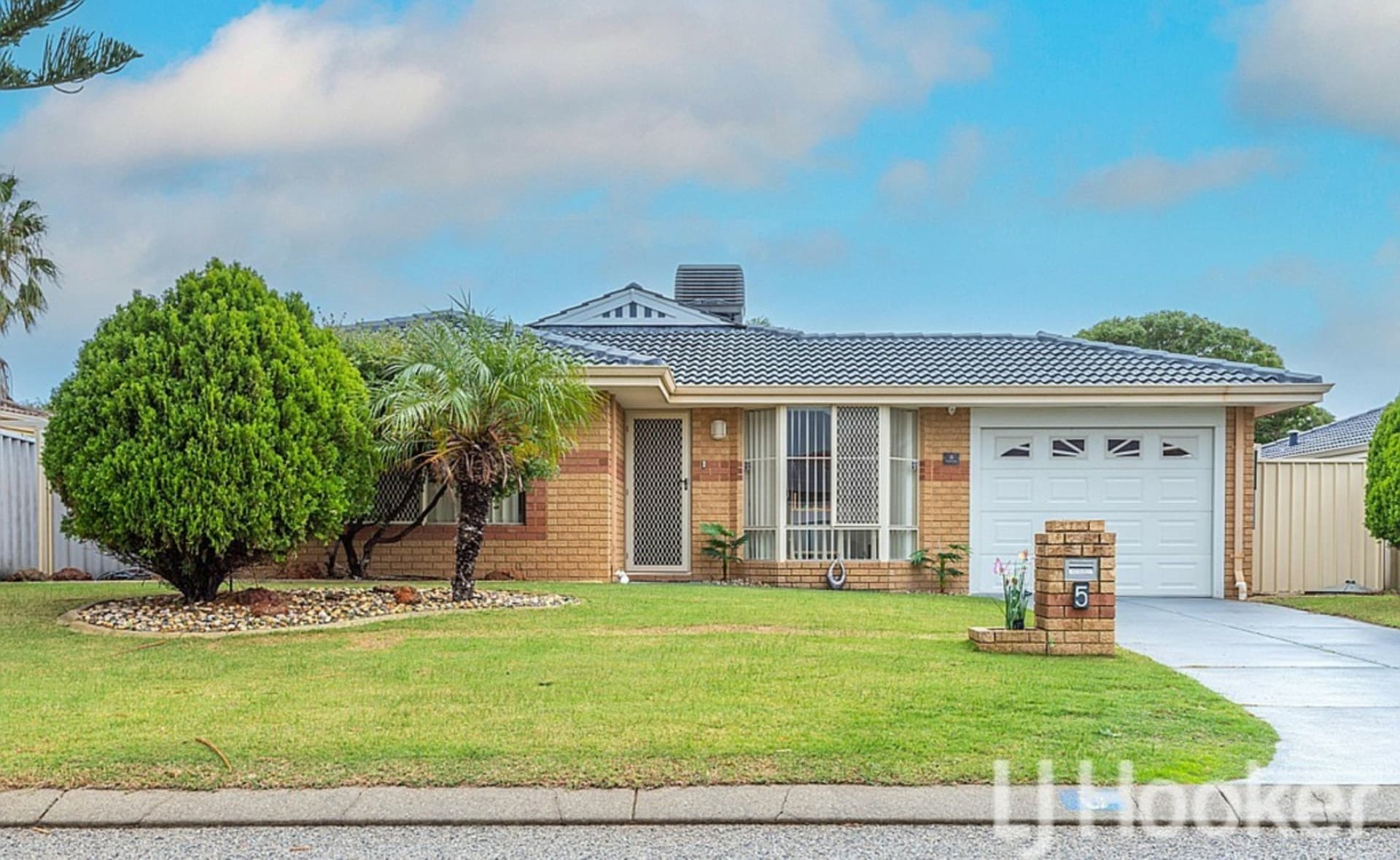 5 Grampian Court Cooloongup WA, Cooloongup - Image 1