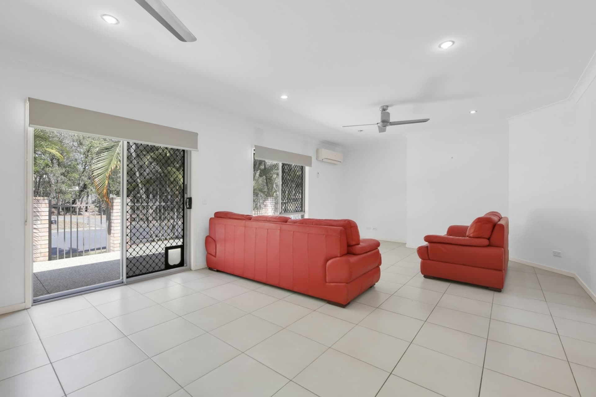 15 Yulia Street Coombabah QLD, Coombabah - Thumbnail 8