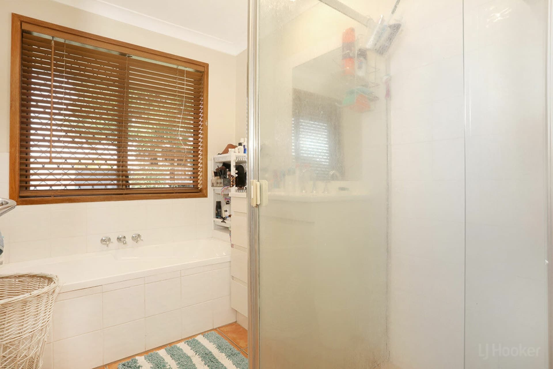 4 Ballard Place Coombabah QLD, Coombabah - Thumbnail 7