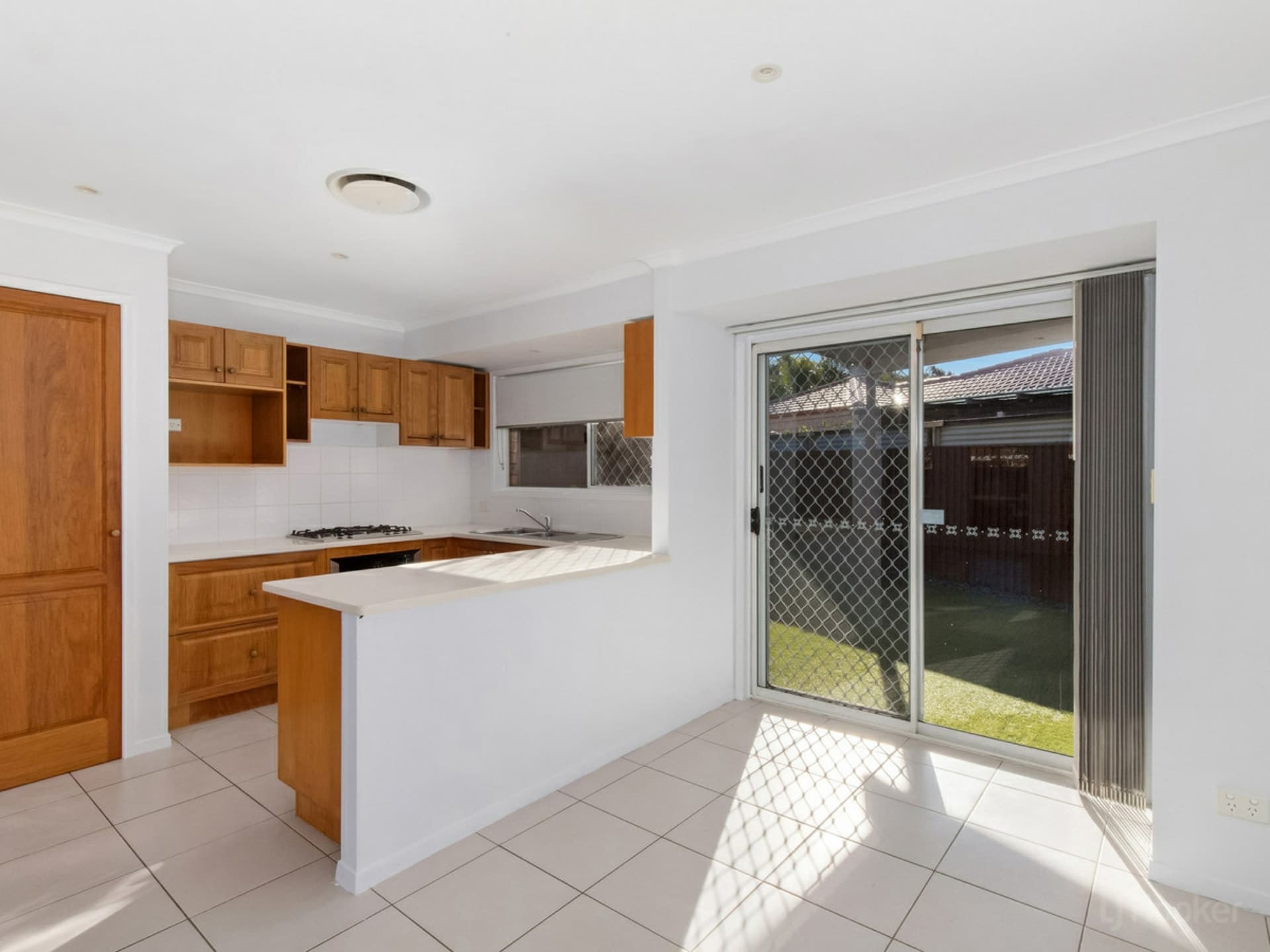 1/15 Brady Drive Coombabah QLD, Coombabah - Thumbnail 4