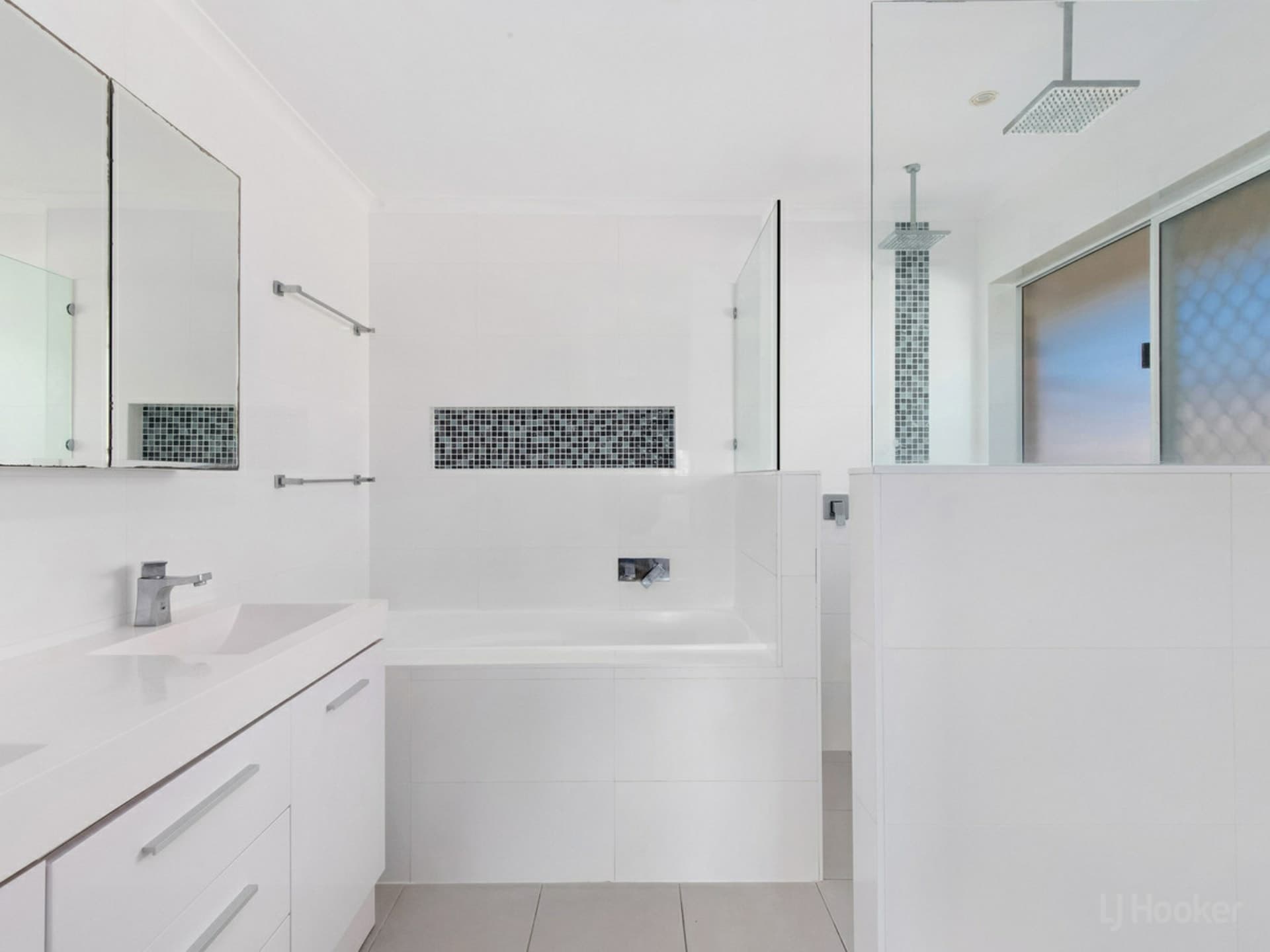 1/15 Brady Drive Coombabah QLD, Coombabah - Thumbnail 7