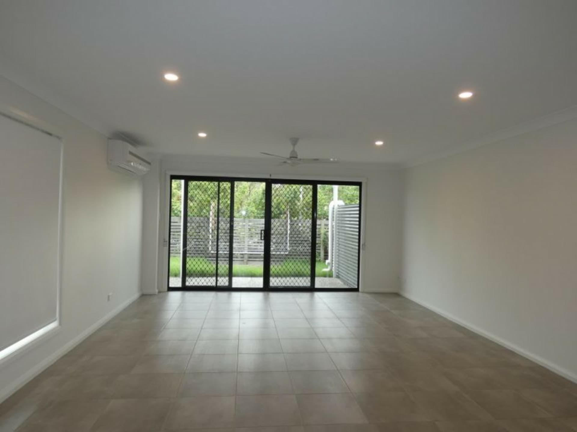 202/1 Christine Drive Coomera QLD, Coomera - Thumbnail 3