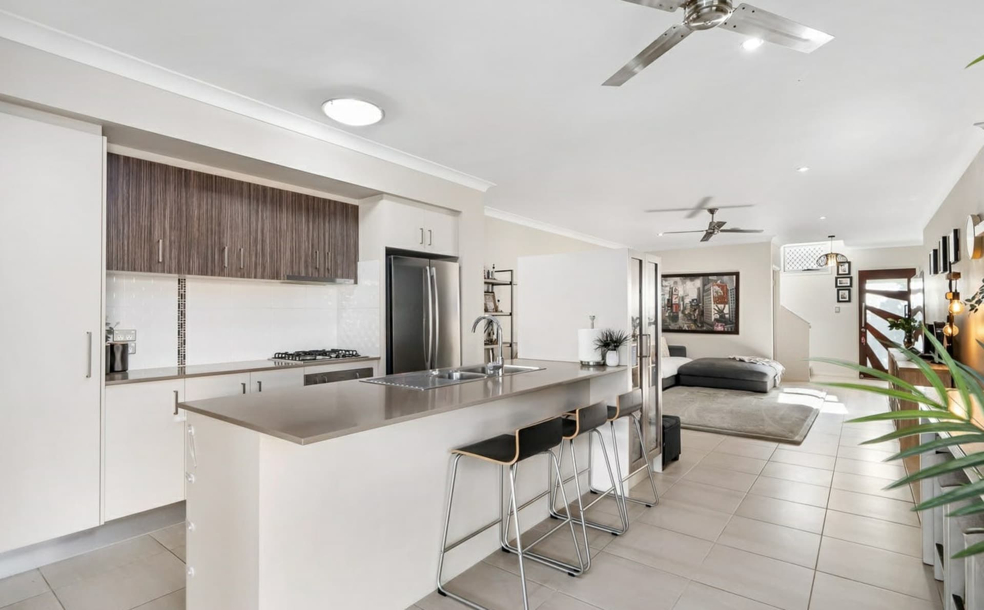 24 Lisa Crescent Coomera QLD, Coomera - Thumbnail 3
