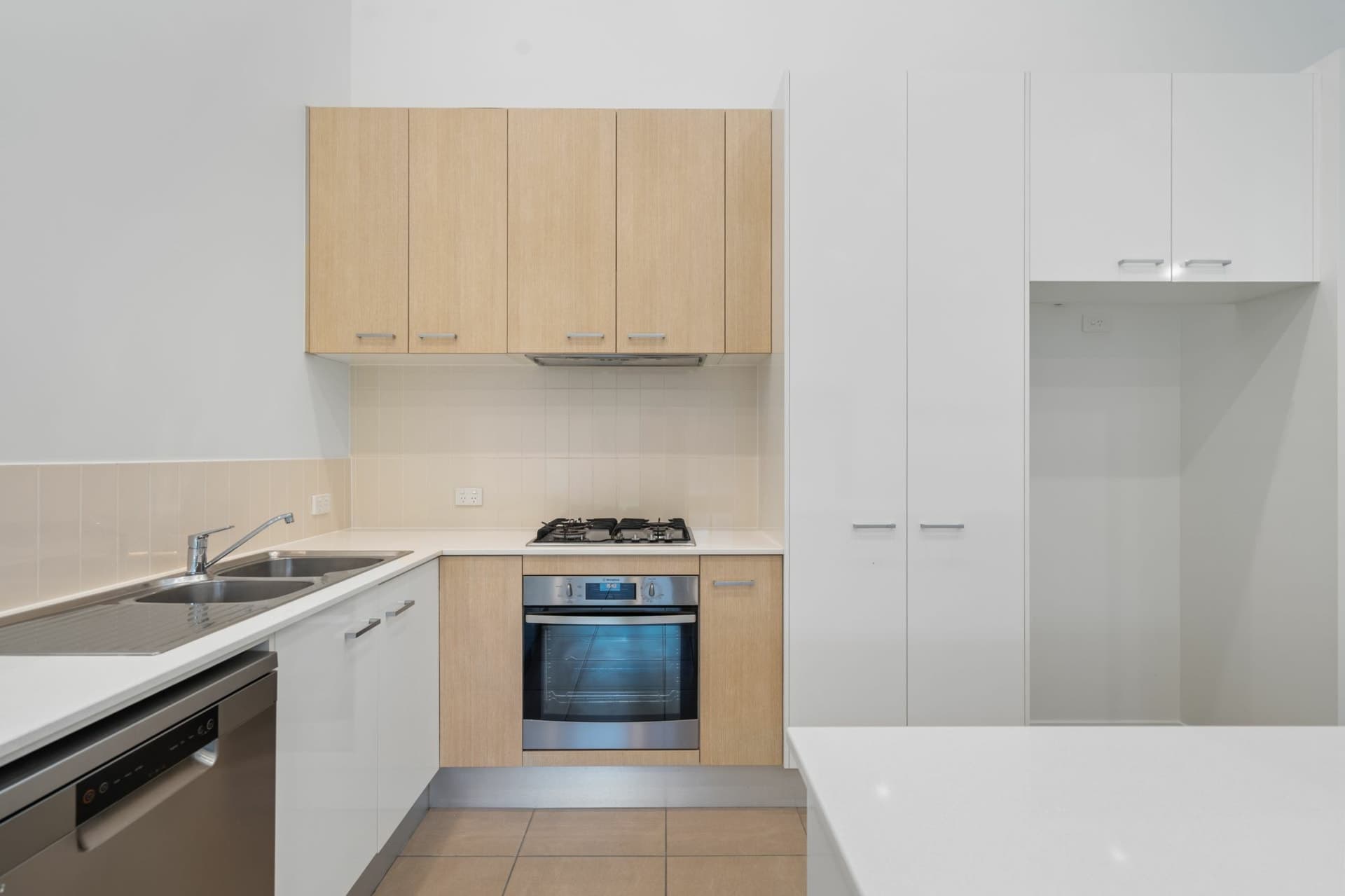 21 Red Gum Terrace Coomera QLD, Coomera - Thumbnail 6