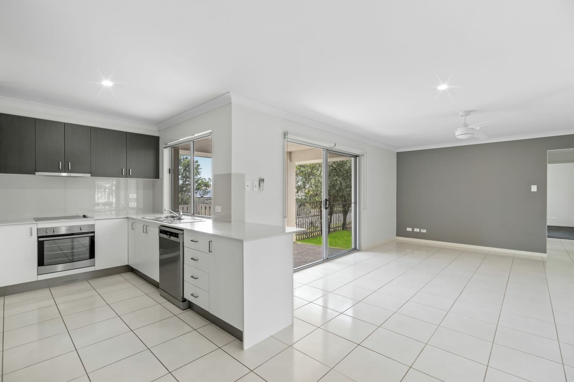 2 Keppel Way Coomera QLD, Coomera - Thumbnail 3
