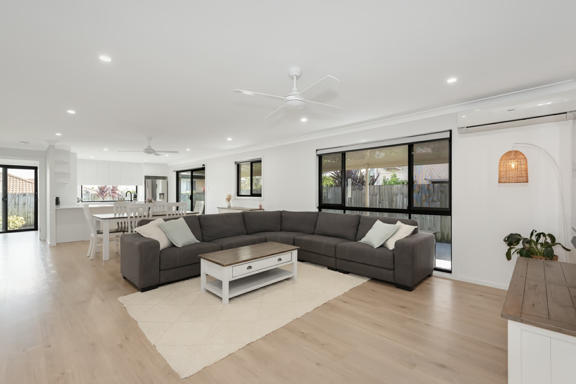 19 Orlando Drive Coomera QLD, Coomera - Thumbnail 7