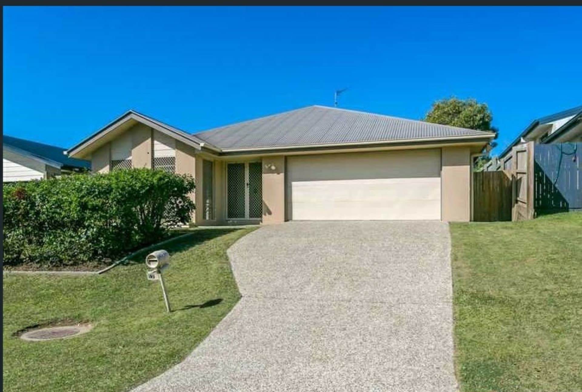 12 Madison Road Coomera QLD, Coomera - Thumbnail 2