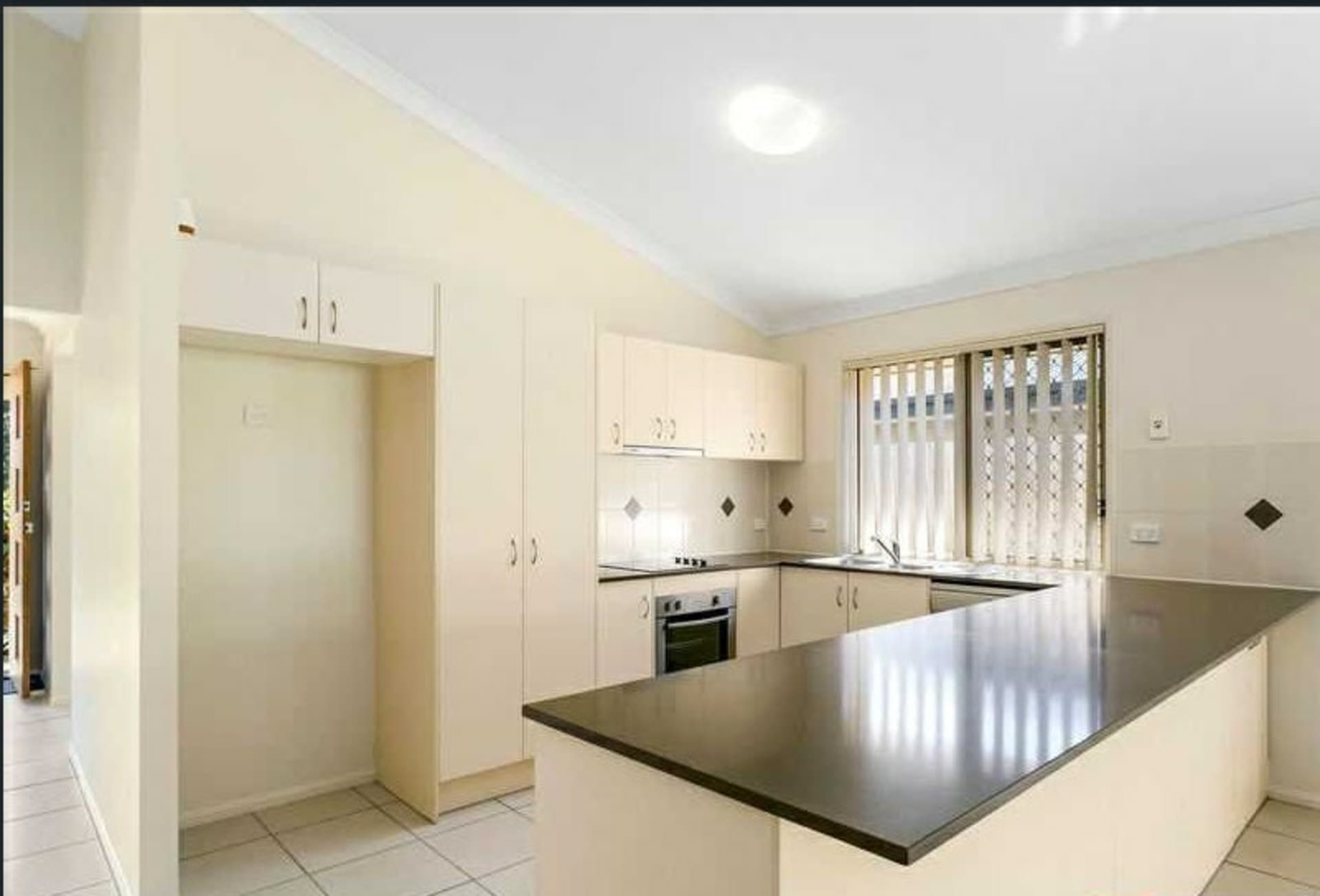 12 Madison Road Coomera QLD, Coomera - Thumbnail 5