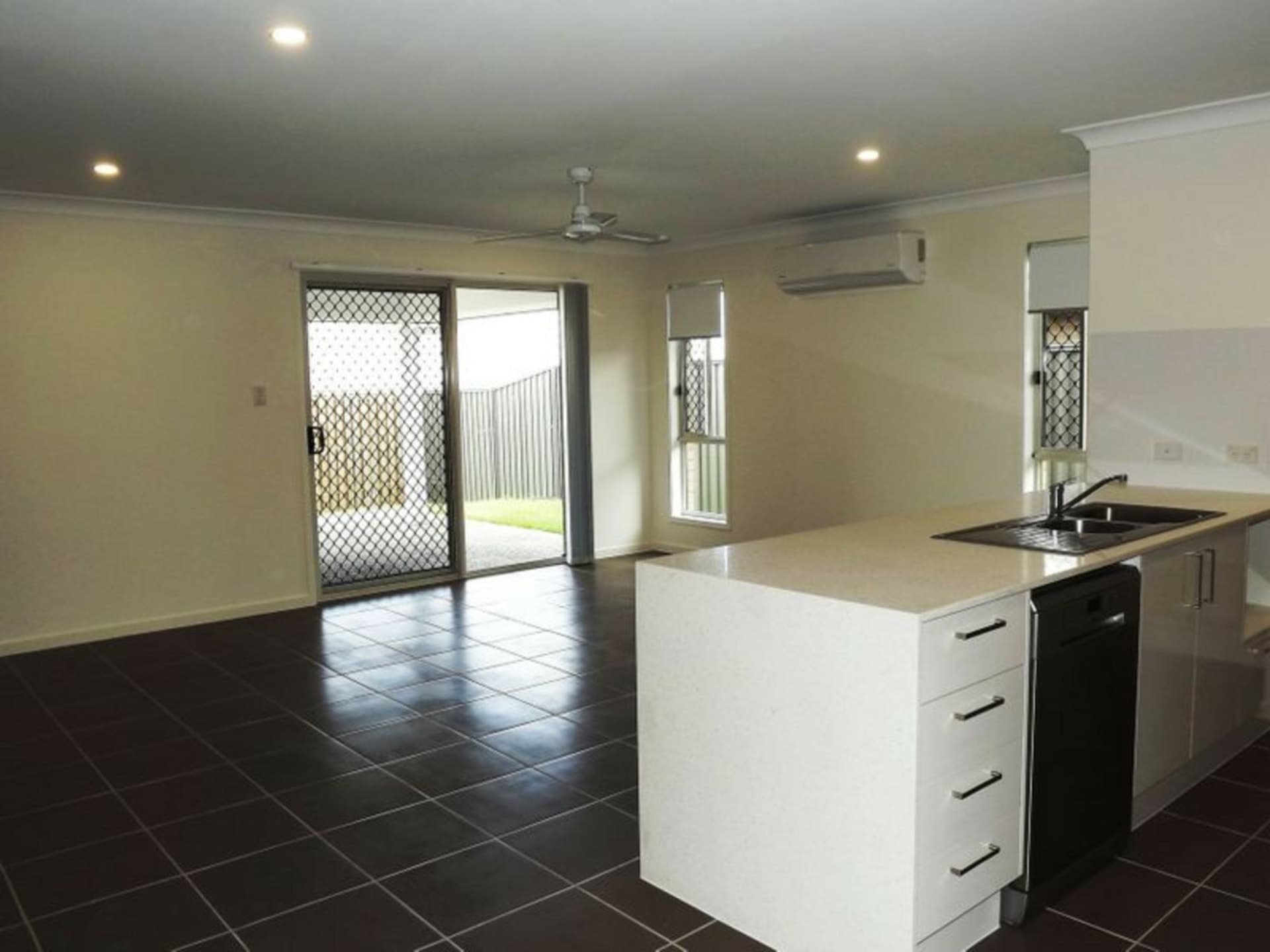 70 Taurus Circuit Coomera QLD, Coomera - Thumbnail 4