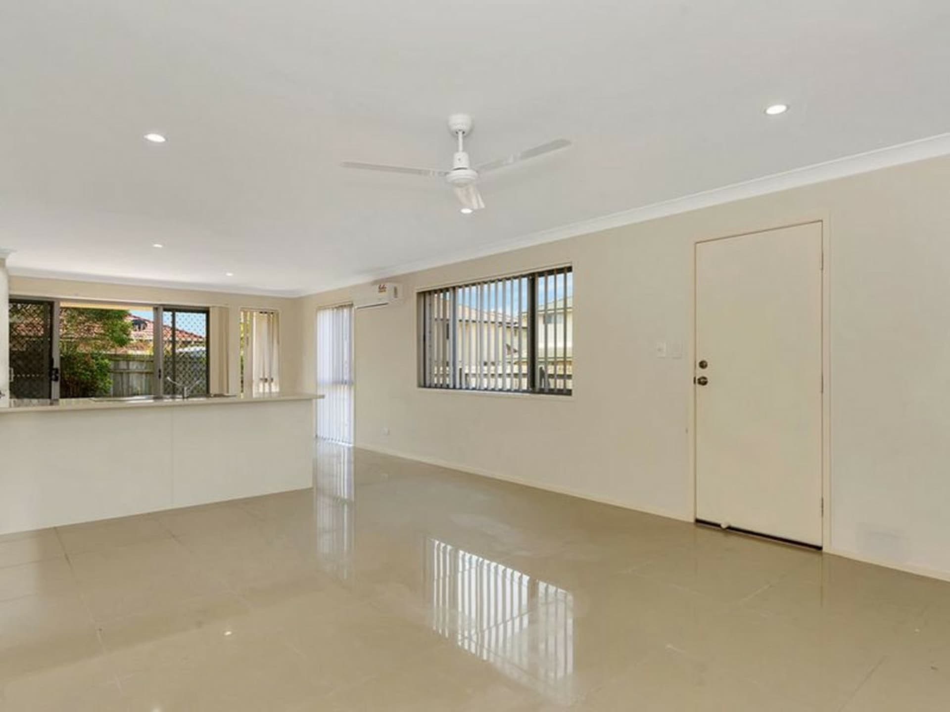 50b Bellagio Crescent Coomera QLD, Coomera - Thumbnail 6