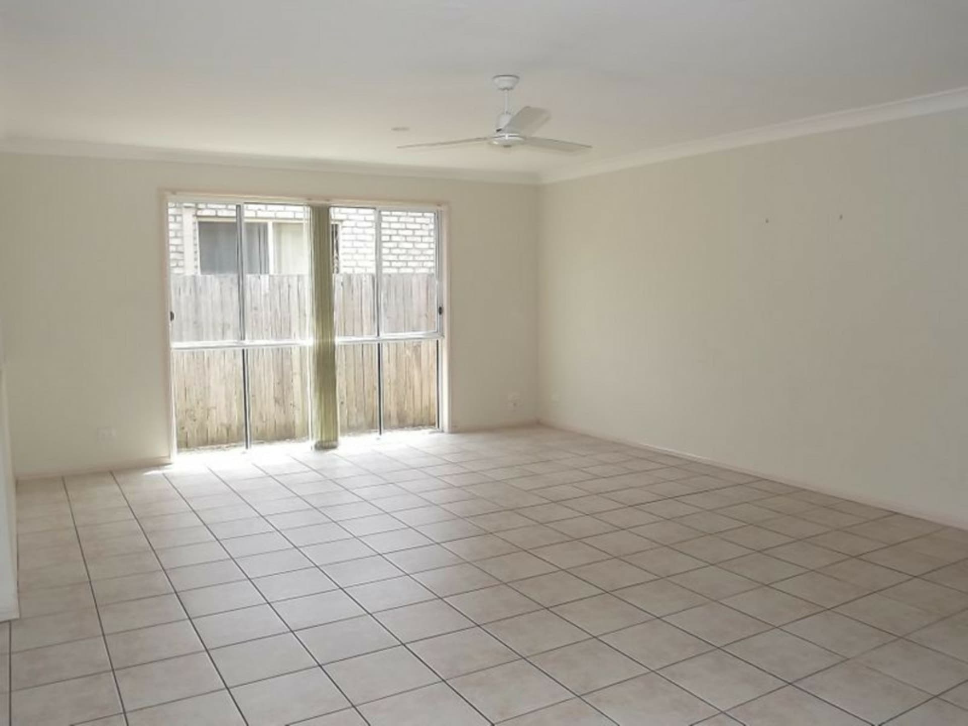 13 Lorenzo Drive Coomera QLD, Coomera - Thumbnail 3