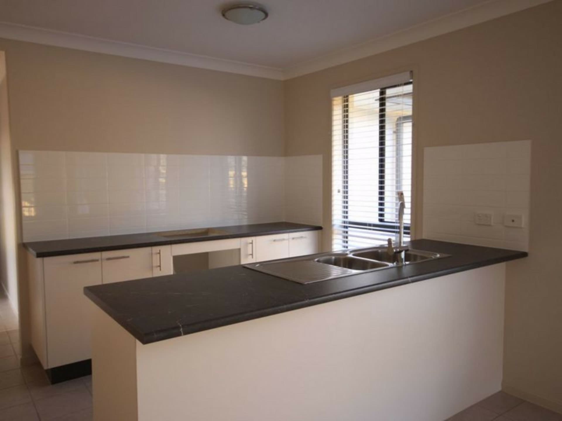 1 Corkwood Court Coomera QLD, Coomera - Thumbnail 3