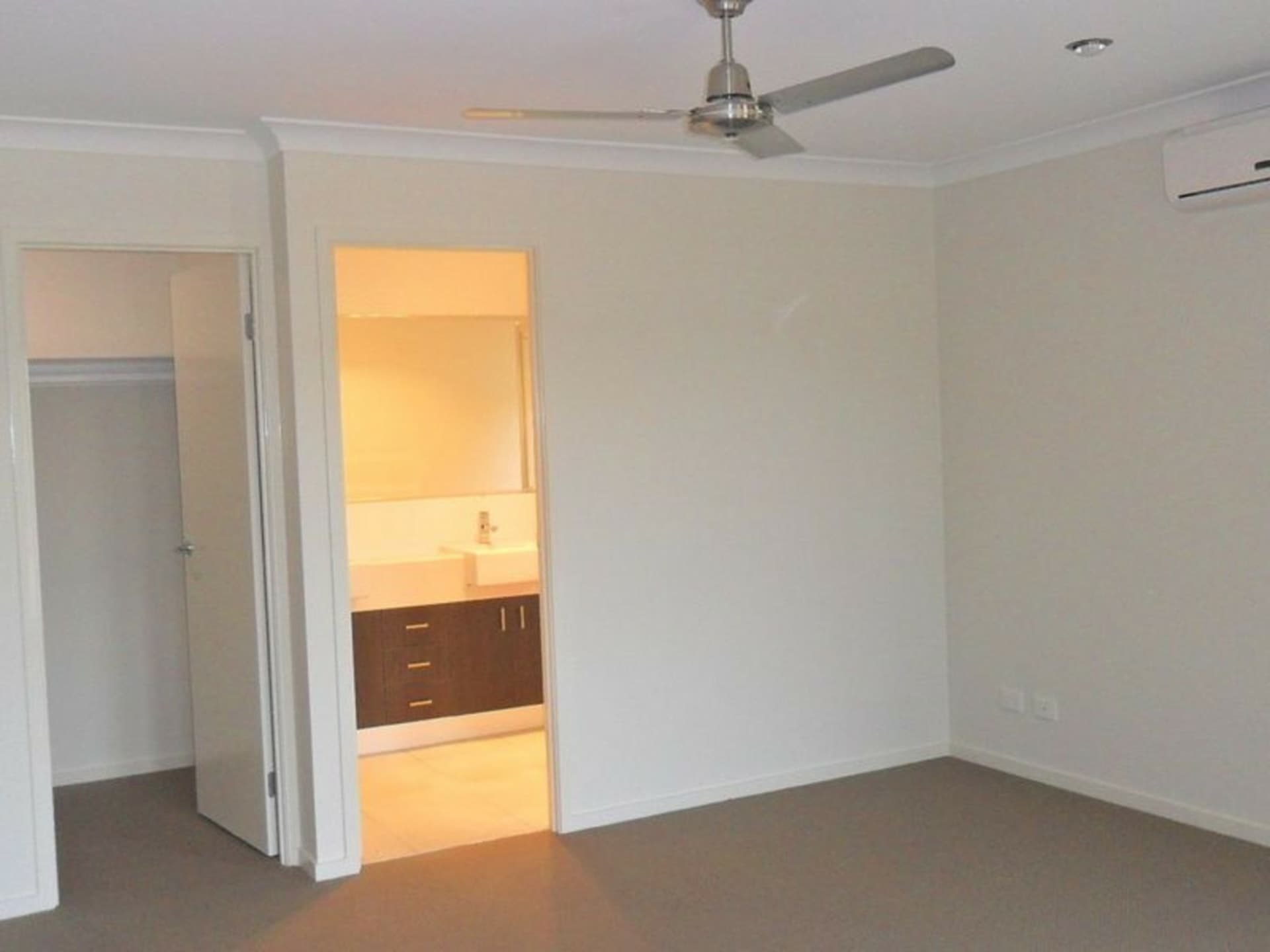 6 Benecia Avenue Coomera Waters QLD, Coomera - Thumbnail 8