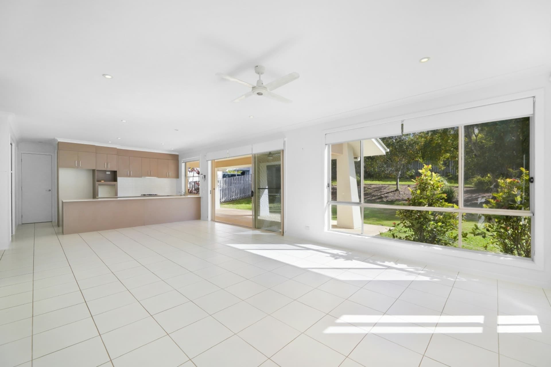 10 Benecia Avenue Coomera Waters QLD, Coomera - Thumbnail 3