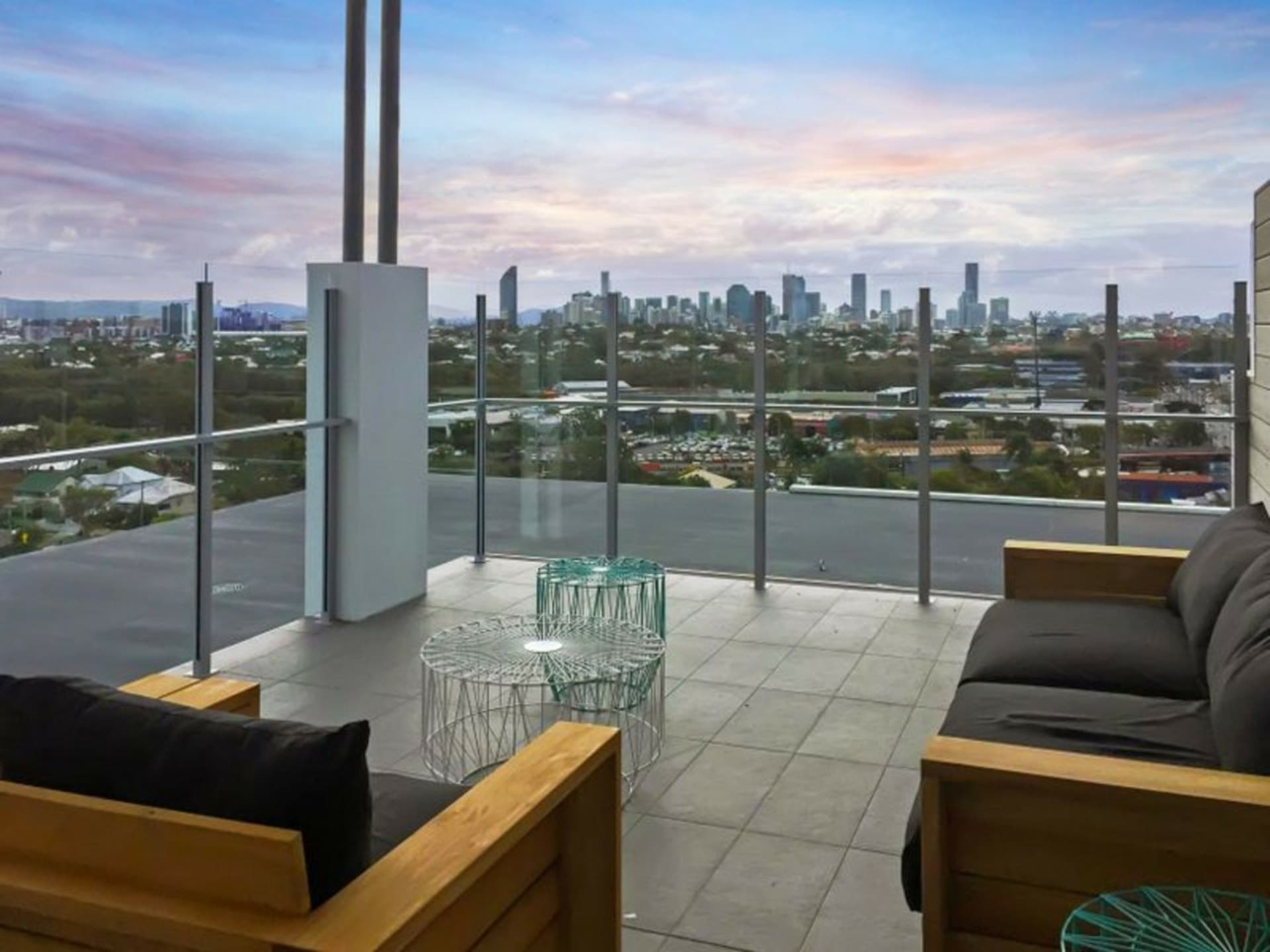 2093/123 Cavendish Road Coorparoo QLD, Coorparoo - Thumbnail 2