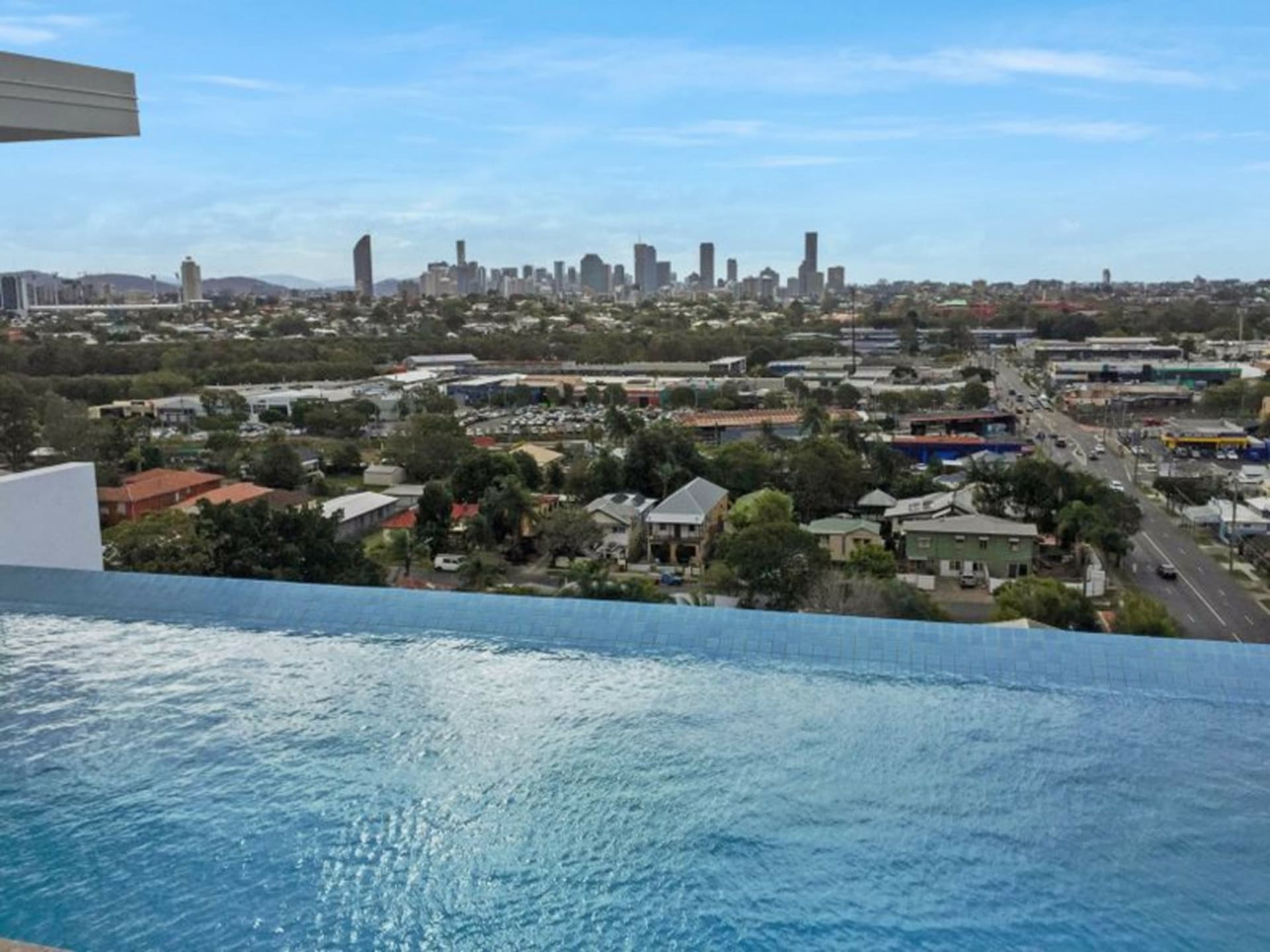 2093/123 Cavendish Road Coorparoo QLD, Coorparoo - Thumbnail 3