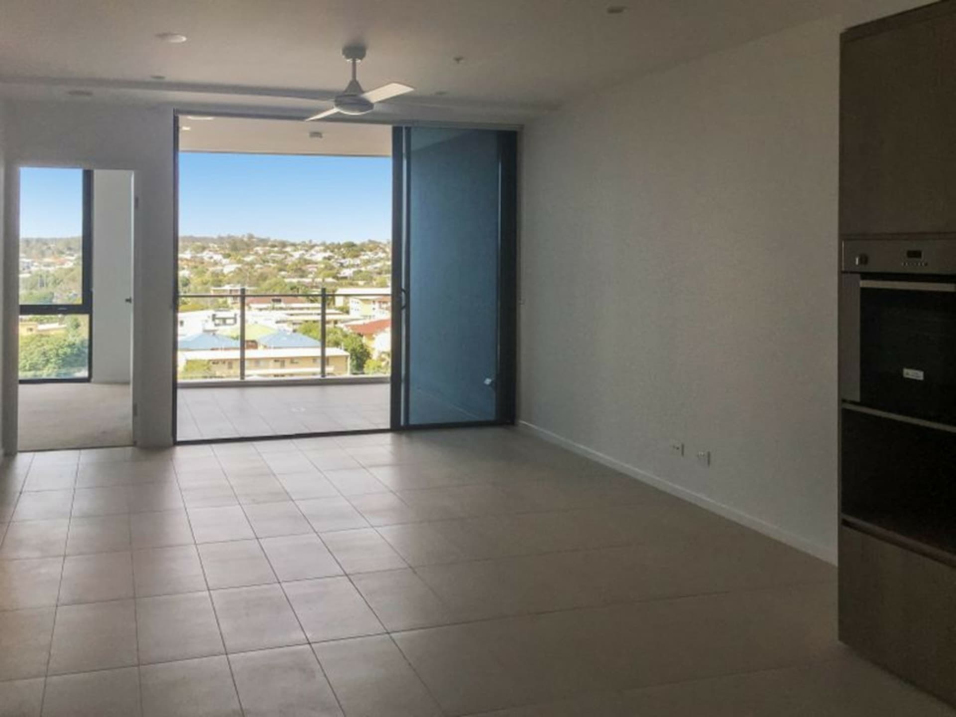 2093/123 Cavendish Road Coorparoo QLD, Coorparoo - Thumbnail 5