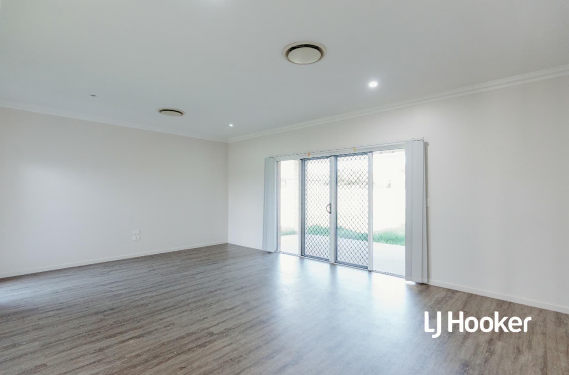 49 Bisdee Street Coral Cove QLD, Coral Cove - Thumbnail 4