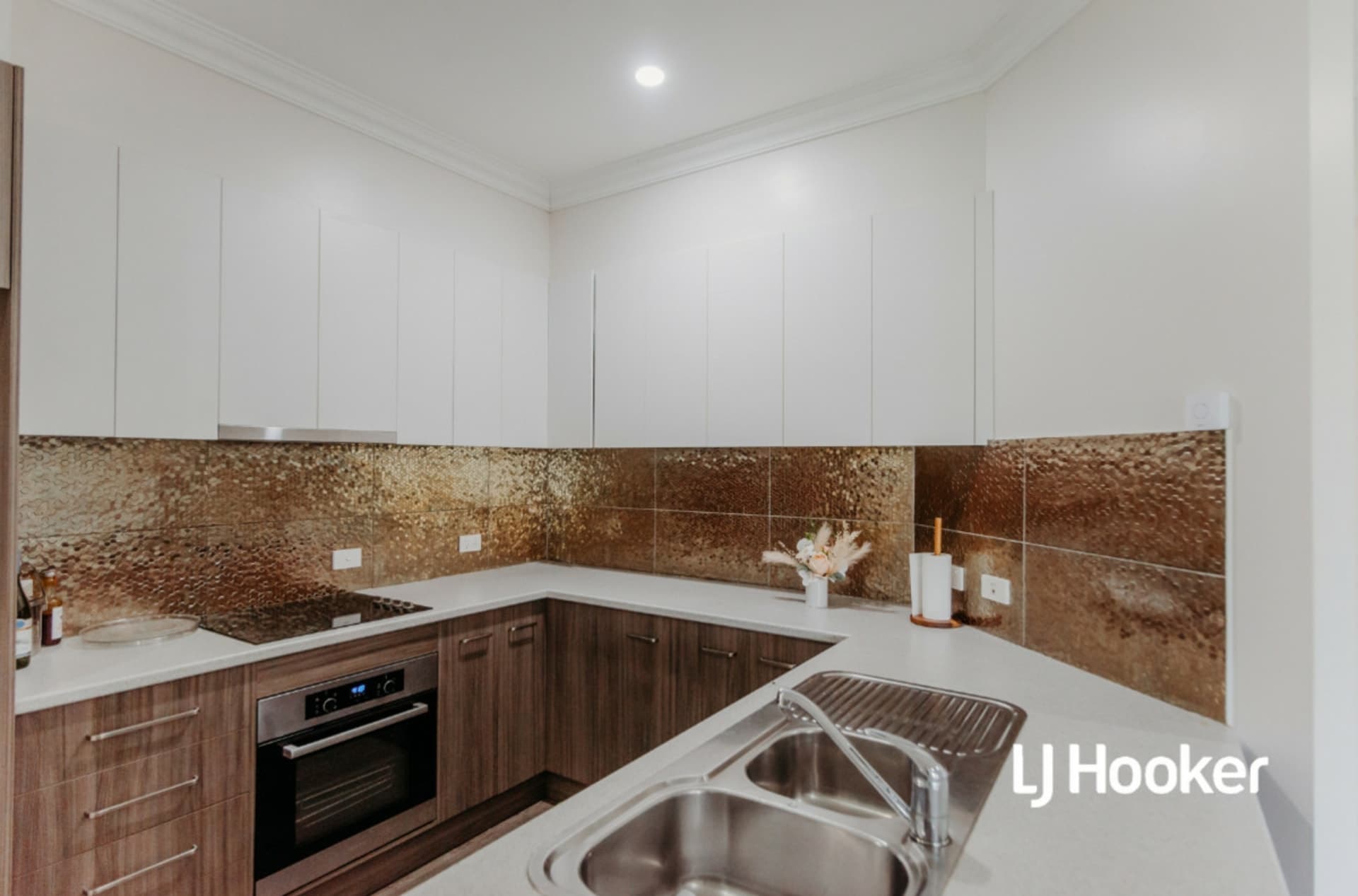 49 Bisdee Street Coral Cove QLD, Coral Cove - Thumbnail 6