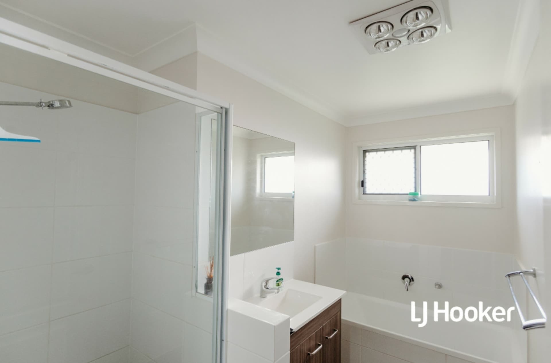 49 Bisdee Street Coral Cove QLD, Coral Cove - Thumbnail 7