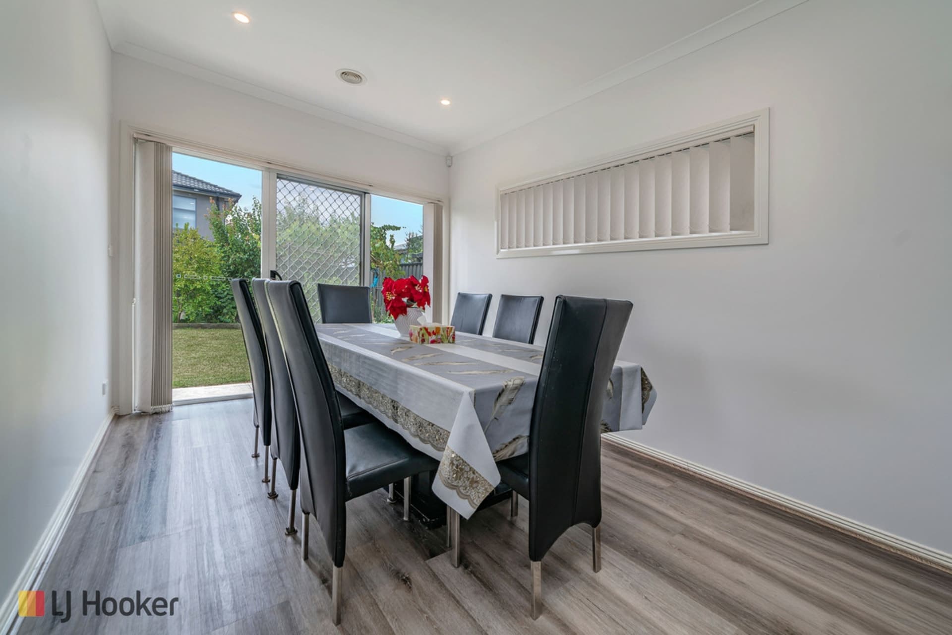 4 Dacite Way Craigieburn VIC, Craigieburn - Thumbnail 7