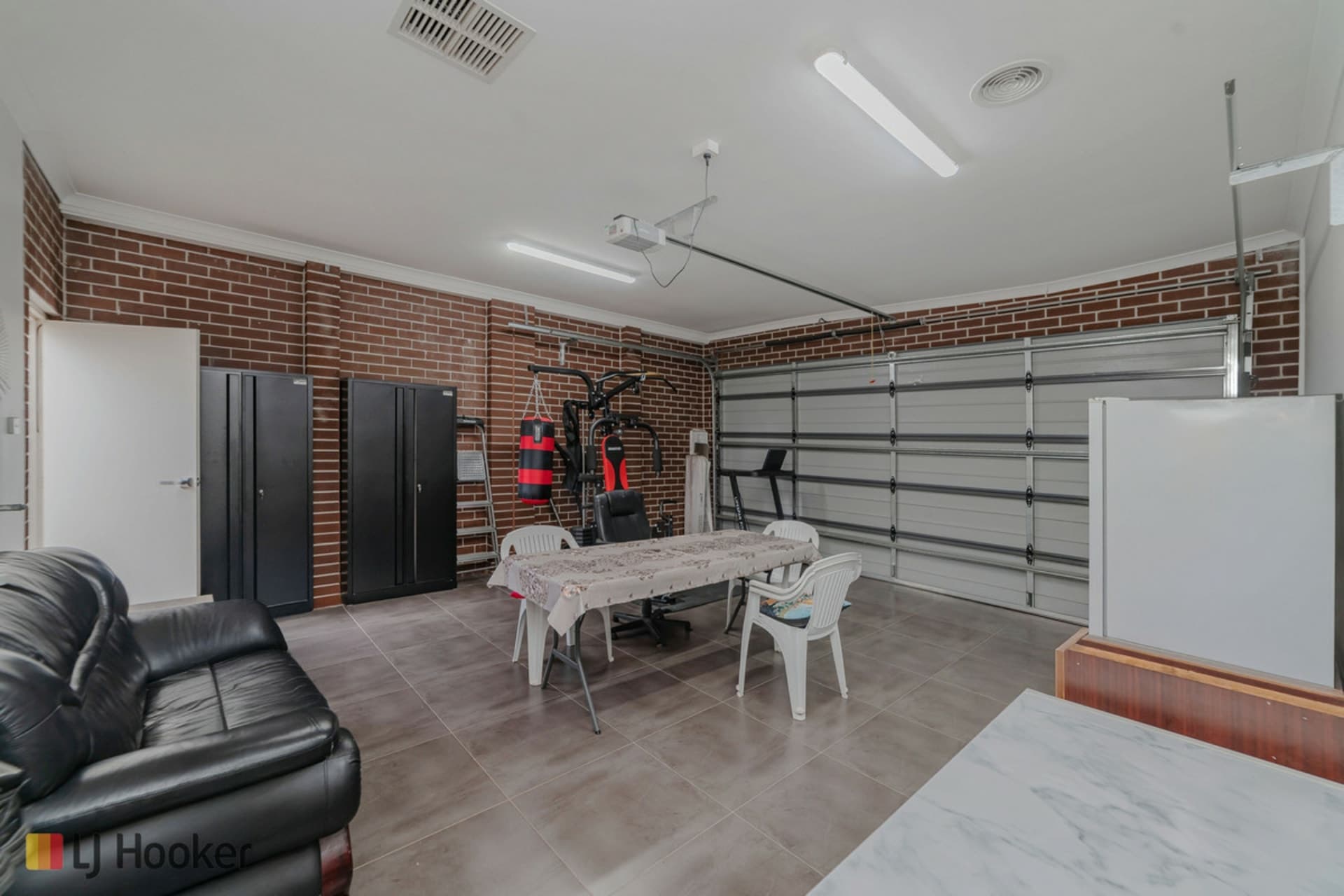 4 Dacite Way Craigieburn VIC, Craigieburn - Thumbnail 8