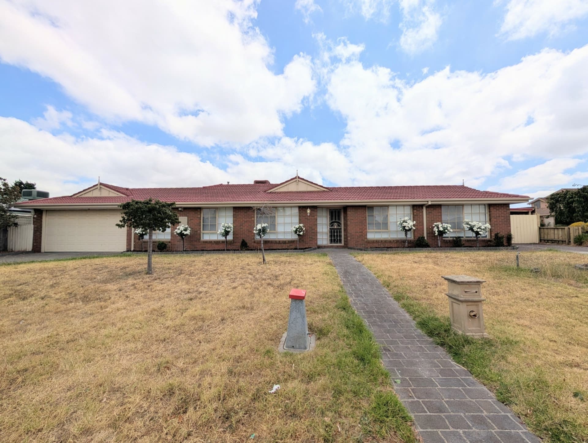 19 Pembroke Crescent Craigieburn VIC, Craigieburn - Image 1