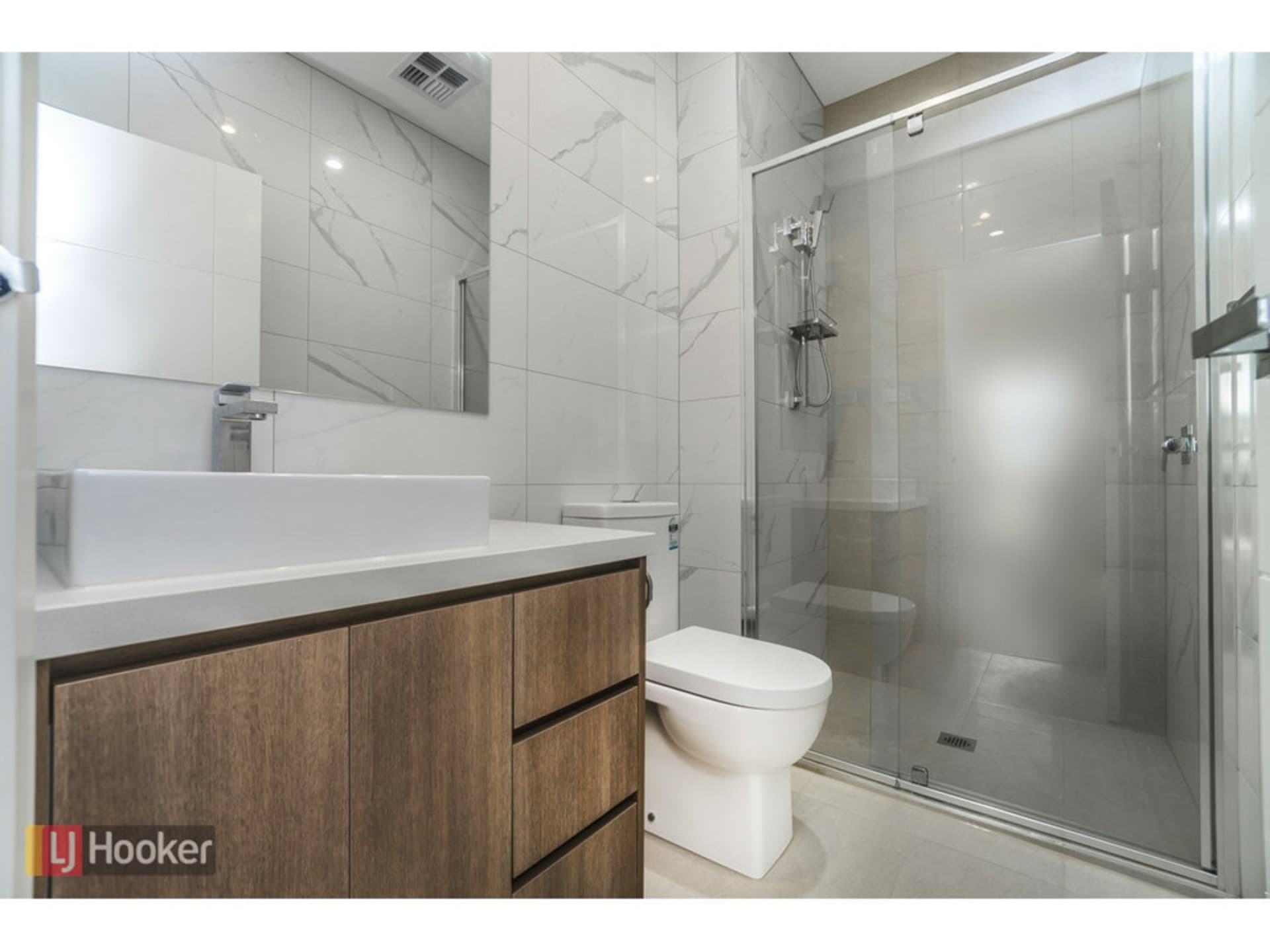 76 Gallantry Avenue Craigieburn VIC, Craigieburn - Thumbnail 7
