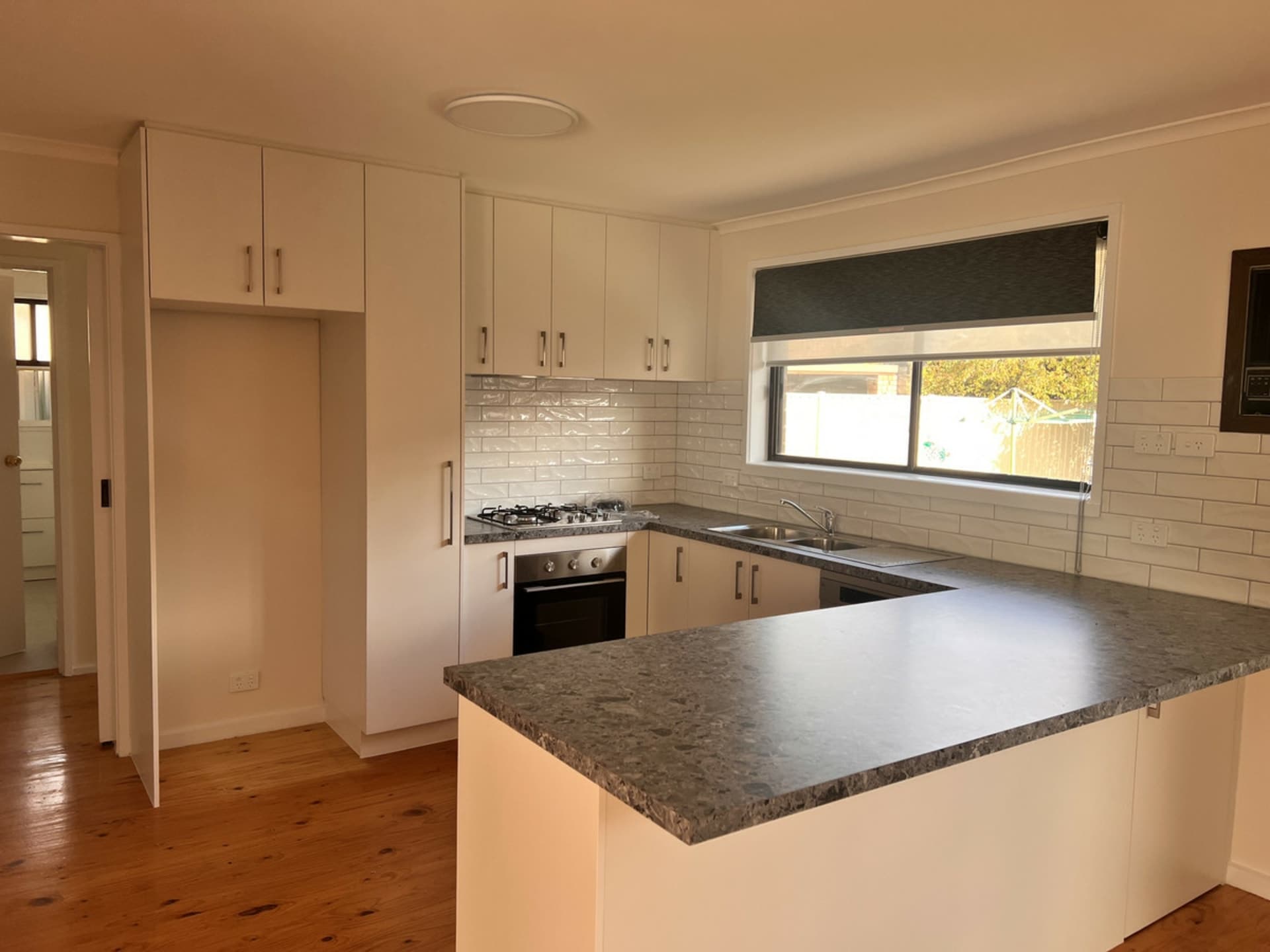 48 Langdon Crescent Craigieburn VIC, Craigieburn - Thumbnail 3