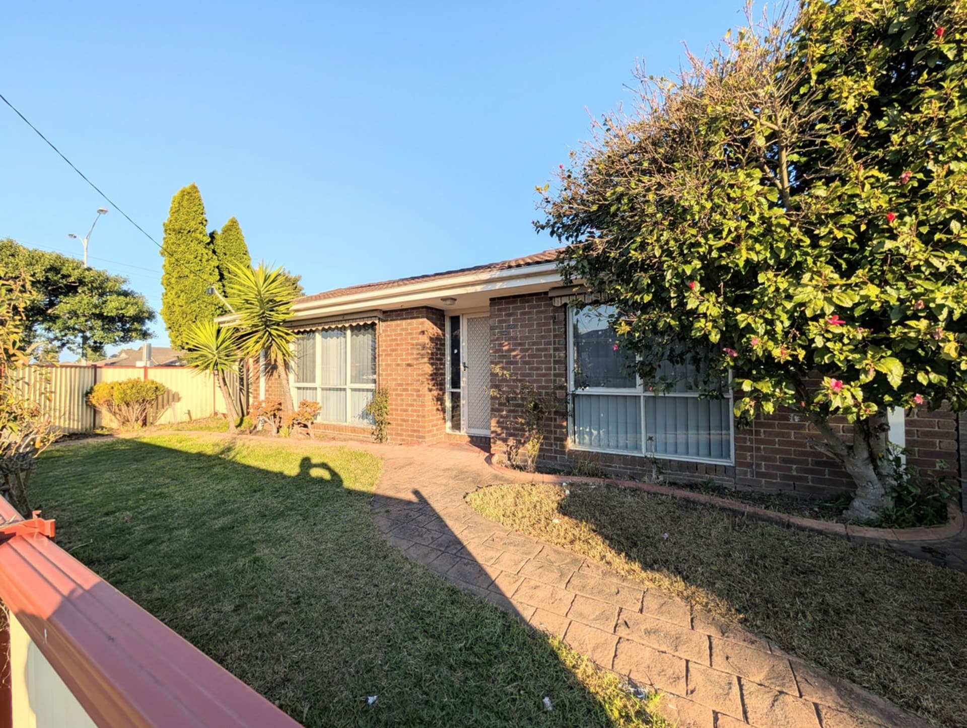 1 Yarcombe Crescent Craigieburn VIC, Craigieburn - Thumbnail 2