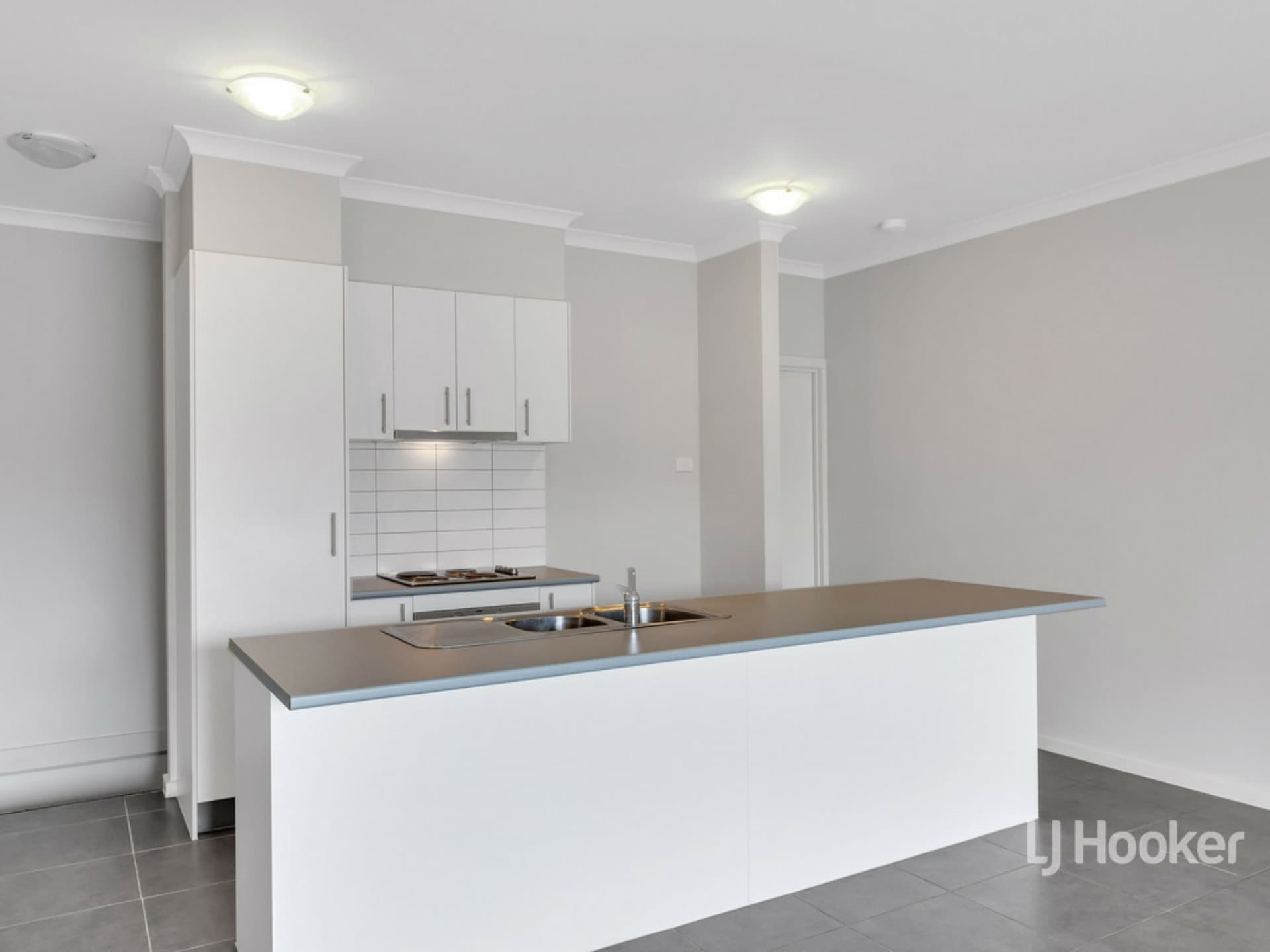 21/64 Escapade Boulevard Craigieburn VIC, Craigieburn - Thumbnail 3