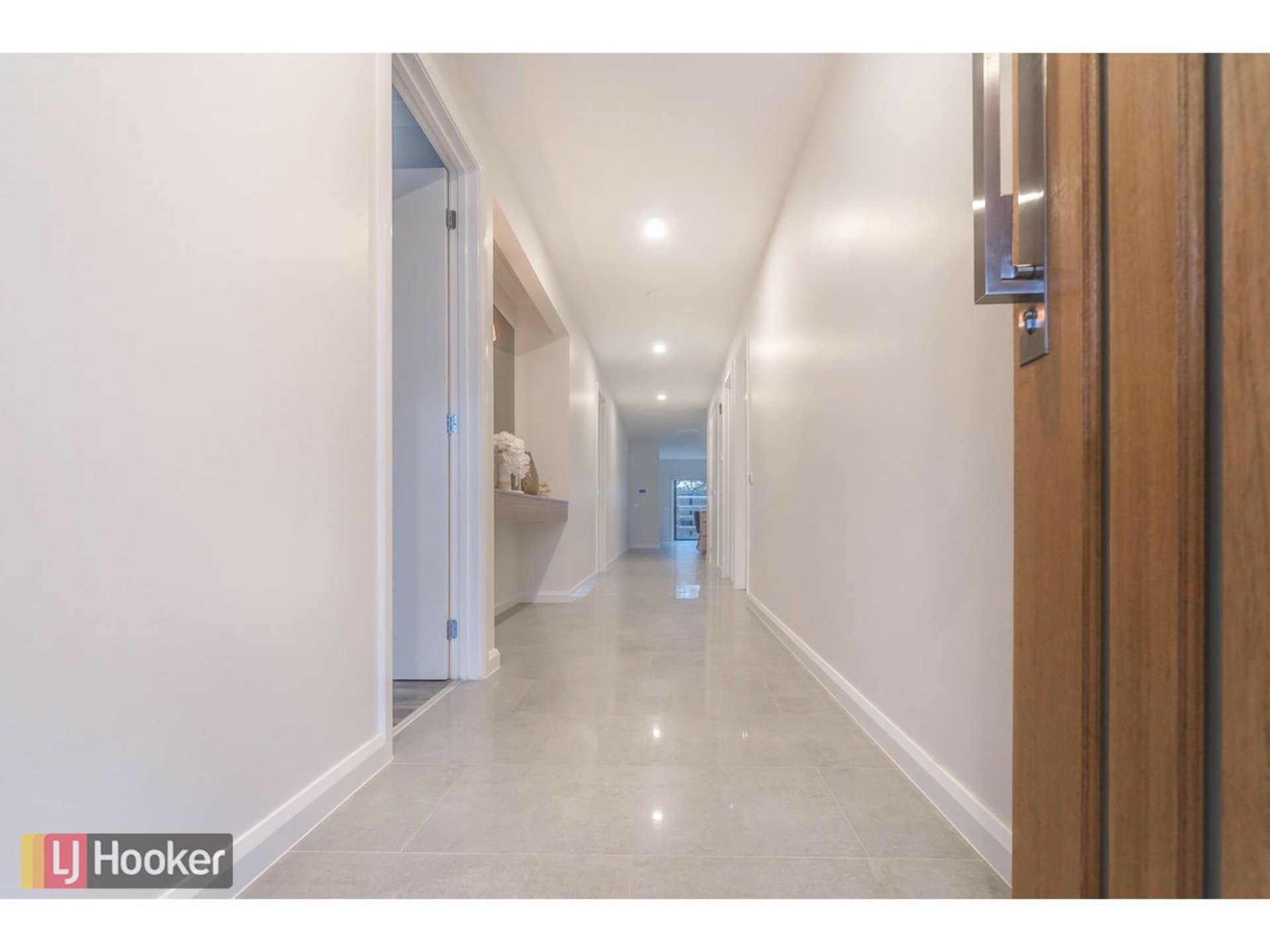 53 Delta Drive Craigieburn VIC, Craigieburn - Thumbnail 2