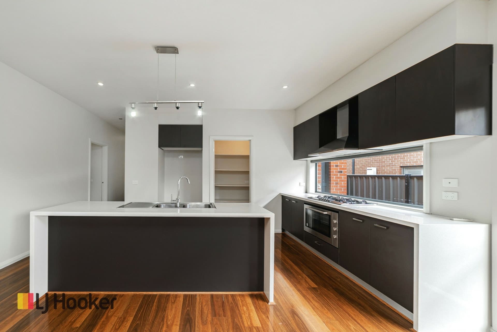 23 Baronial Way Craigieburn VIC, Craigieburn - Thumbnail 3