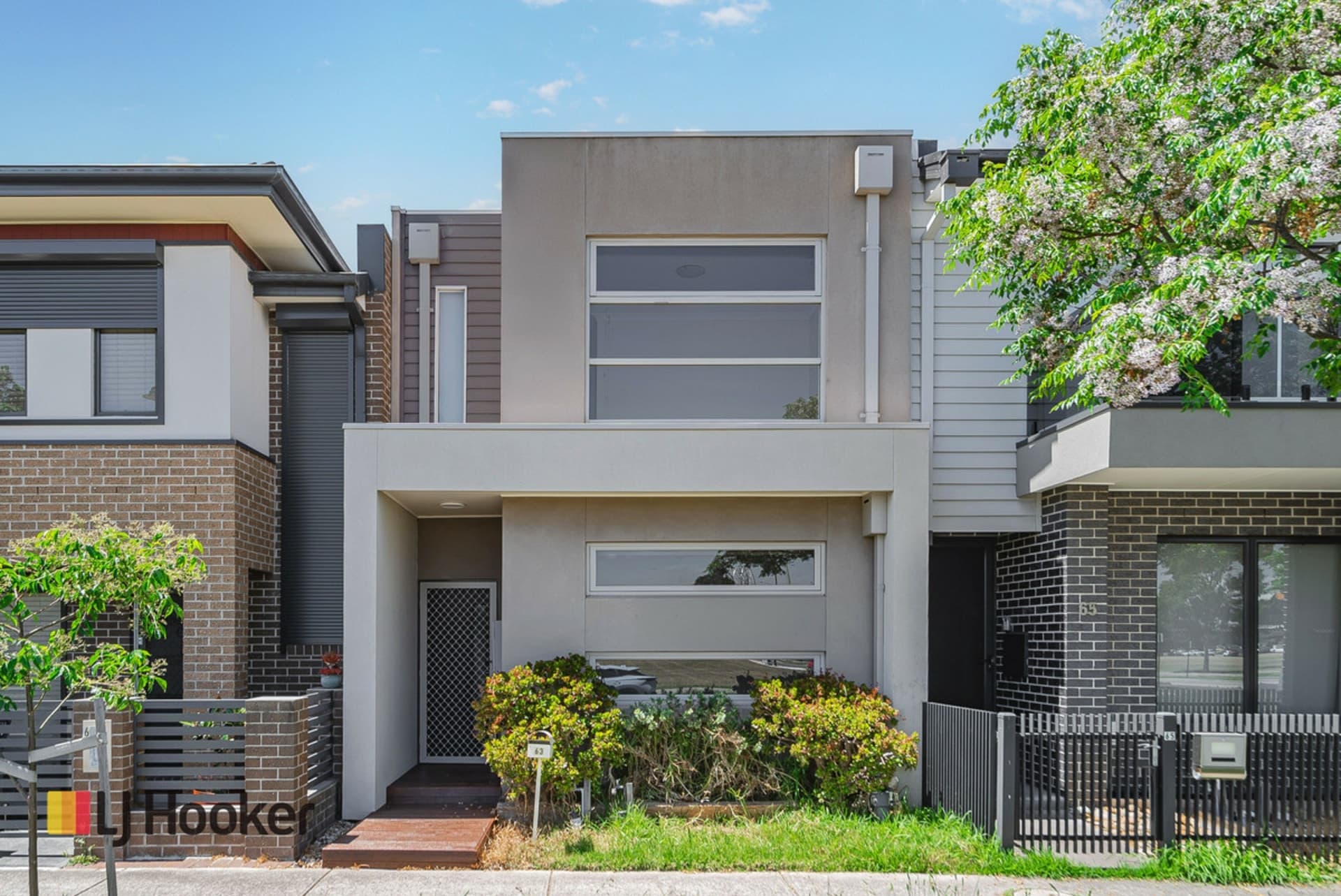 63 Clarendon Avenue Craigieburn VIC, Craigieburn - Thumbnail 2