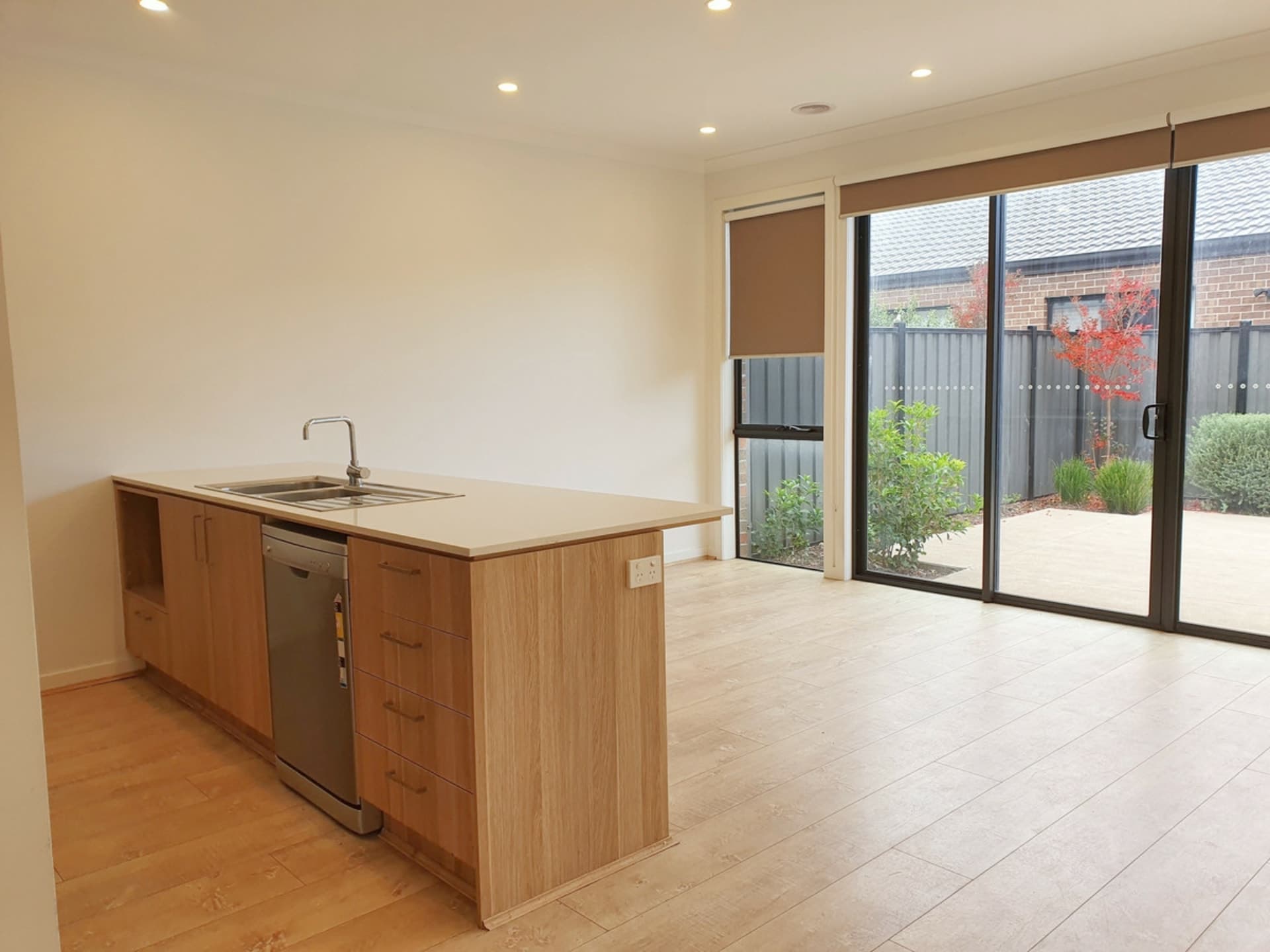 12 Ardour Grove Craigieburn VIC, Craigieburn - Thumbnail 3