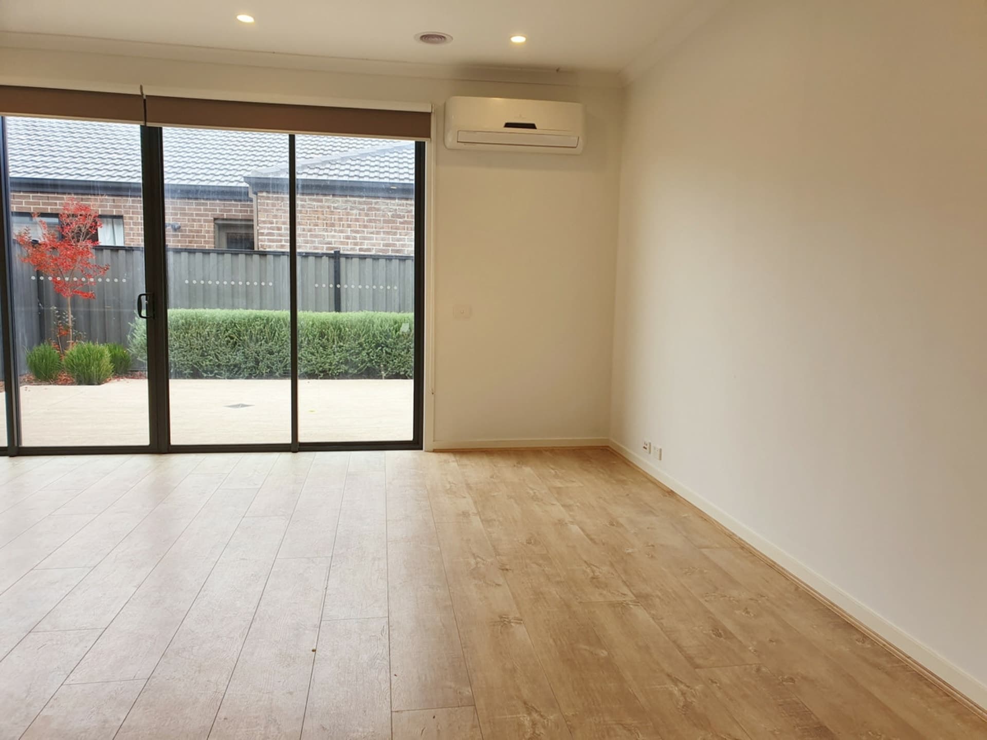 12 Ardour Grove Craigieburn VIC, Craigieburn - Thumbnail 4