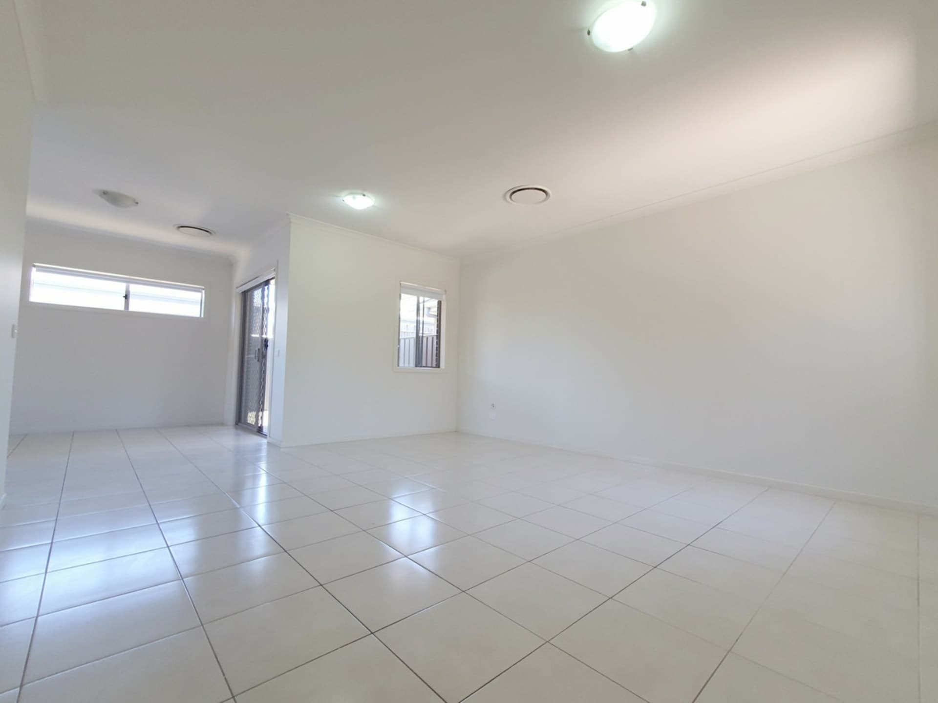 121 Moor Park Drive Craigieburn VIC, Craigieburn - Thumbnail 4