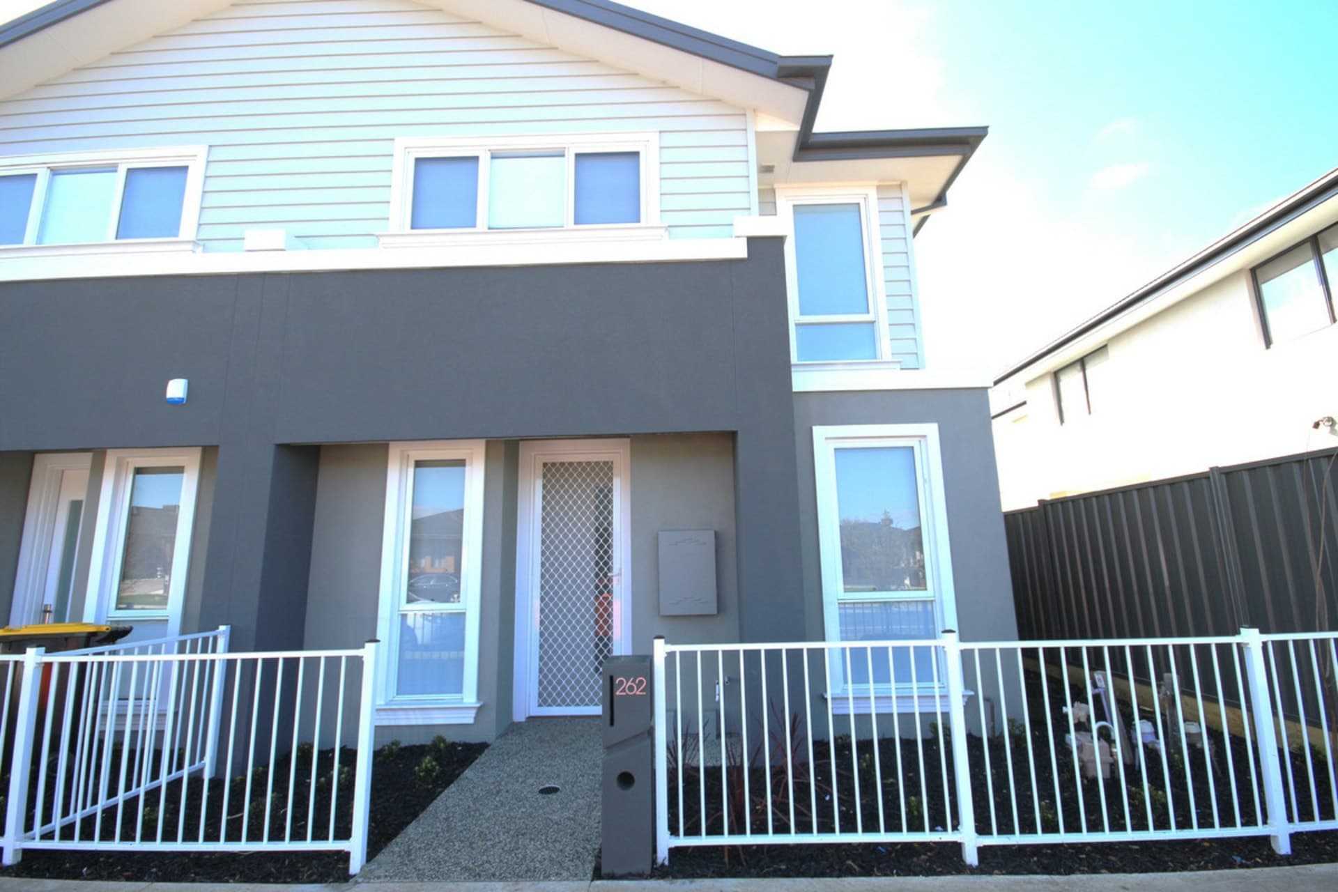 262 Highlander Drive Craigieburn VIC, Craigieburn - Thumbnail 2