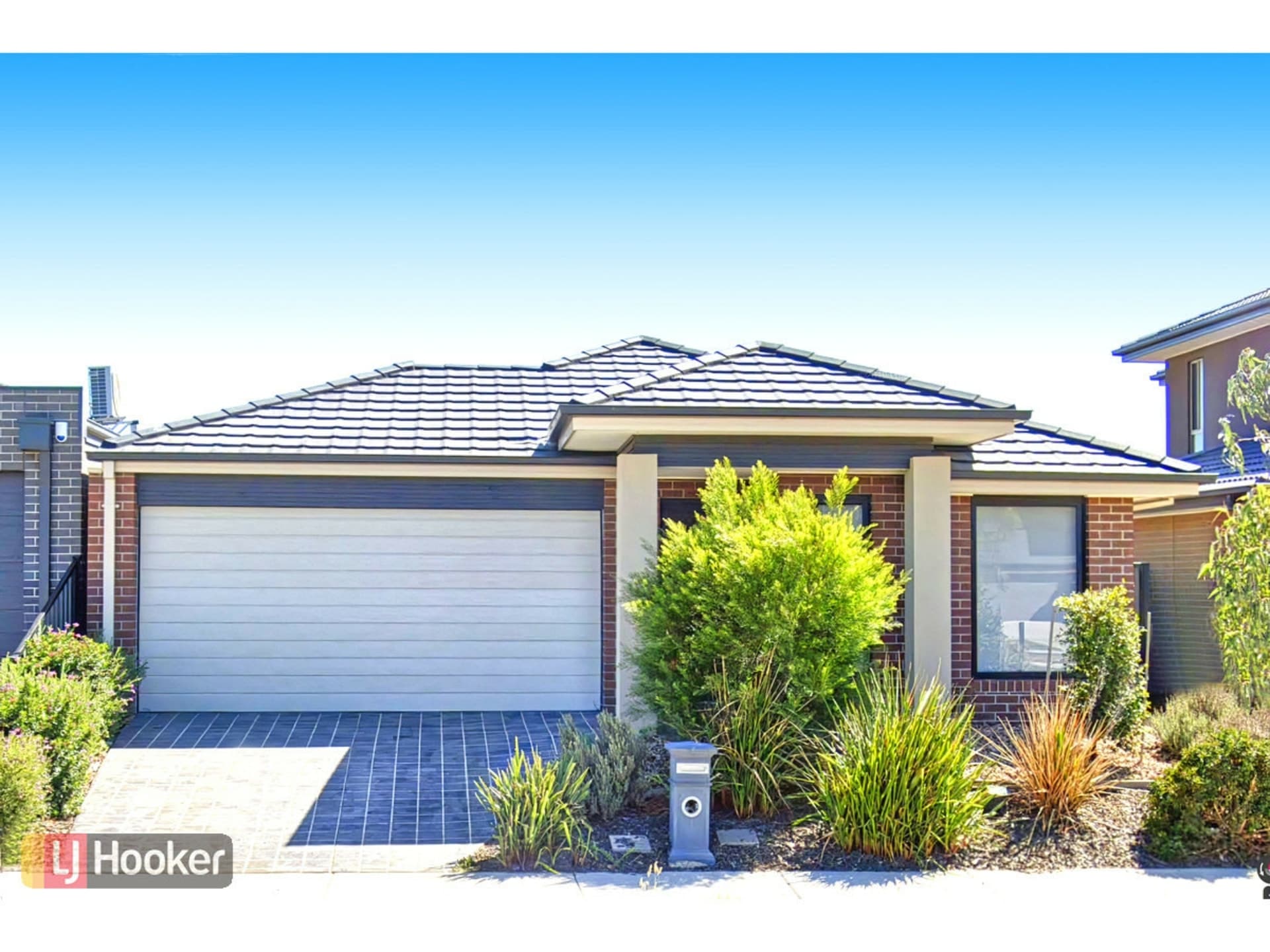 31 Streamside Drive Craigieburn VIC, Craigieburn - Thumbnail 2