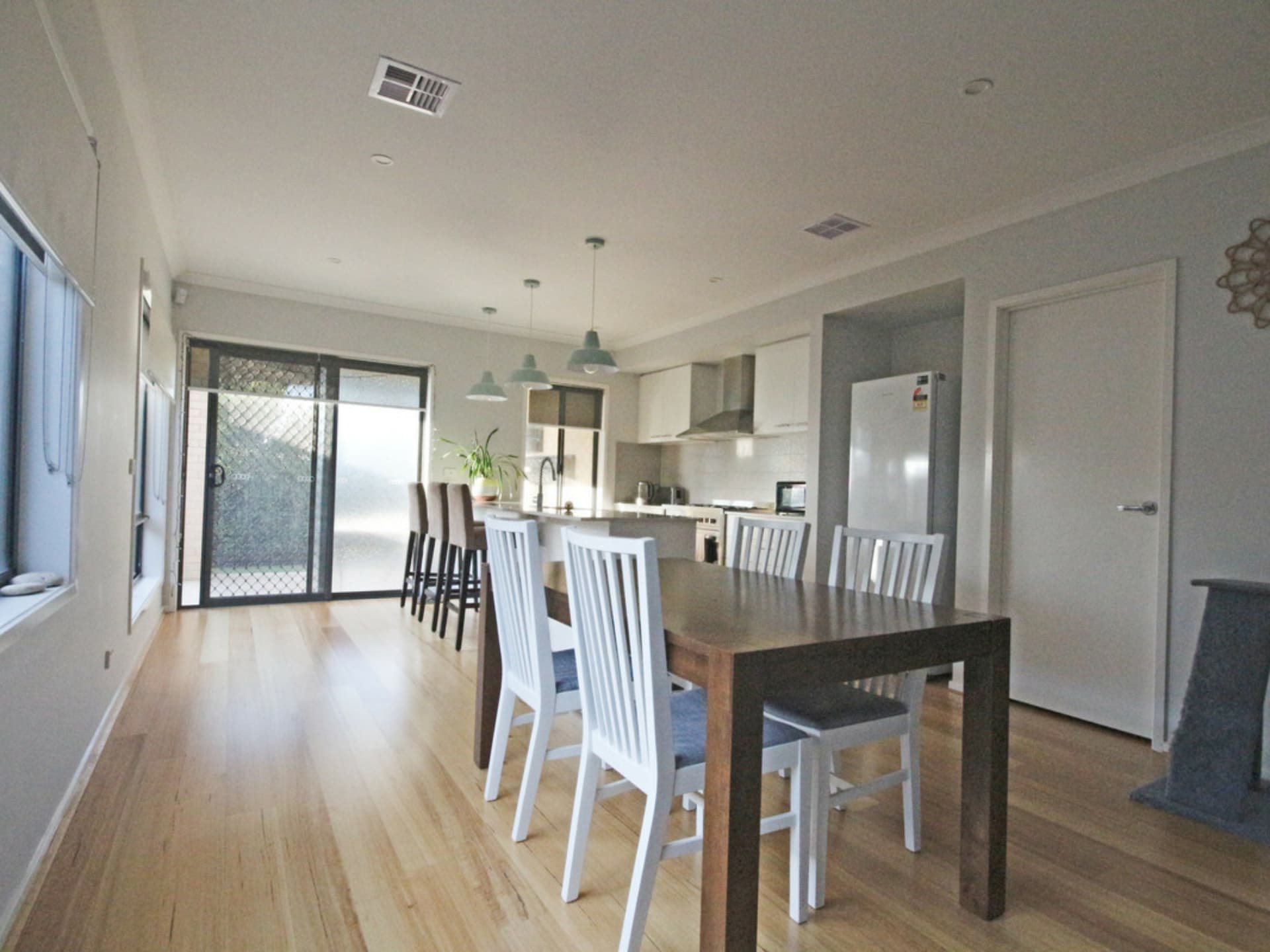 12 Calm Avenue Craigieburn VIC, Craigieburn - Thumbnail 4