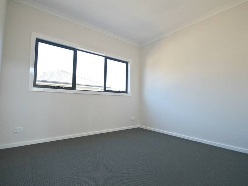 12/3, Craigieburn - Thumbnail 2