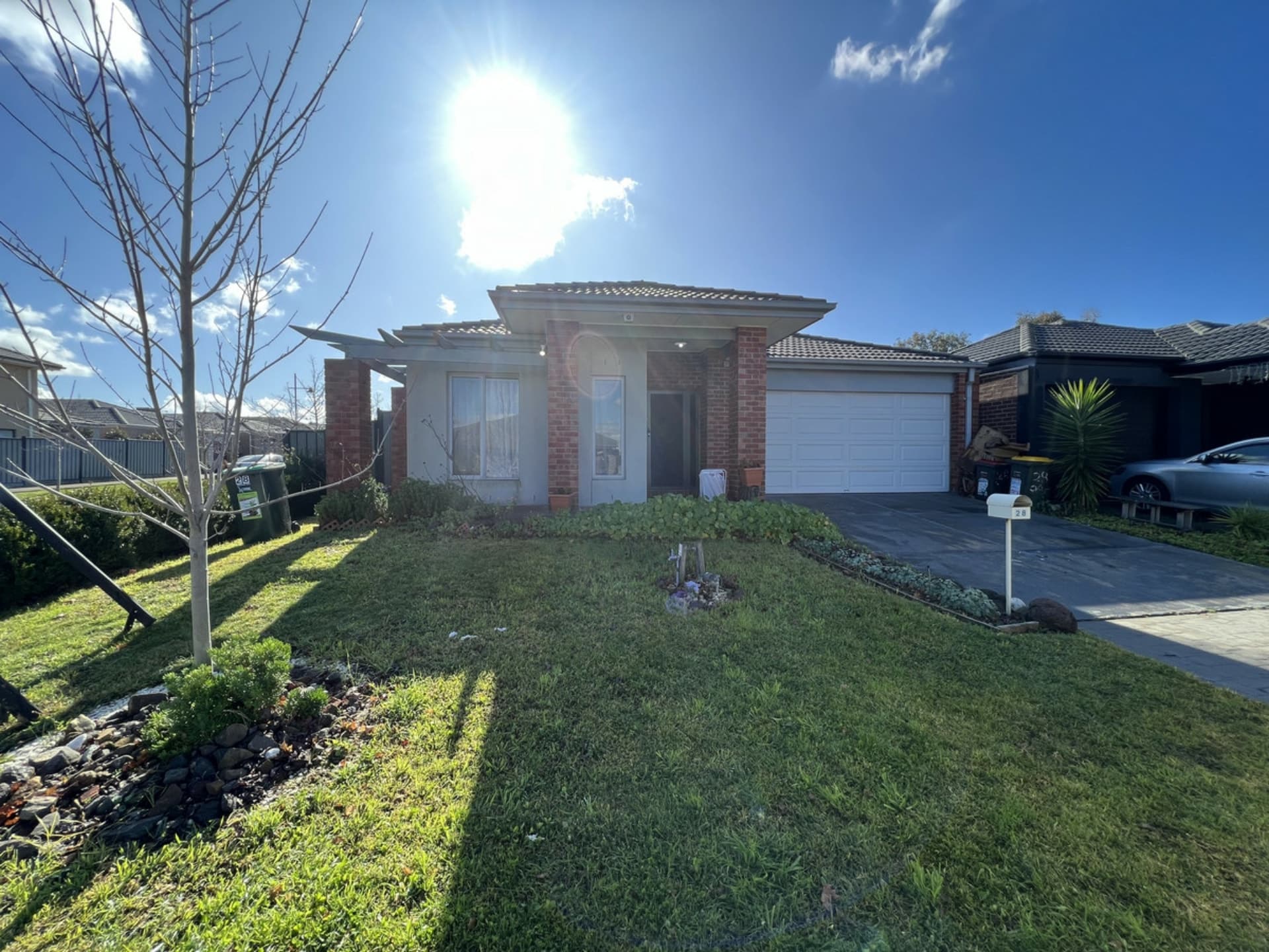 28 Oakgrove Drive Craigieburn VIC, Craigieburn - Thumbnail 2