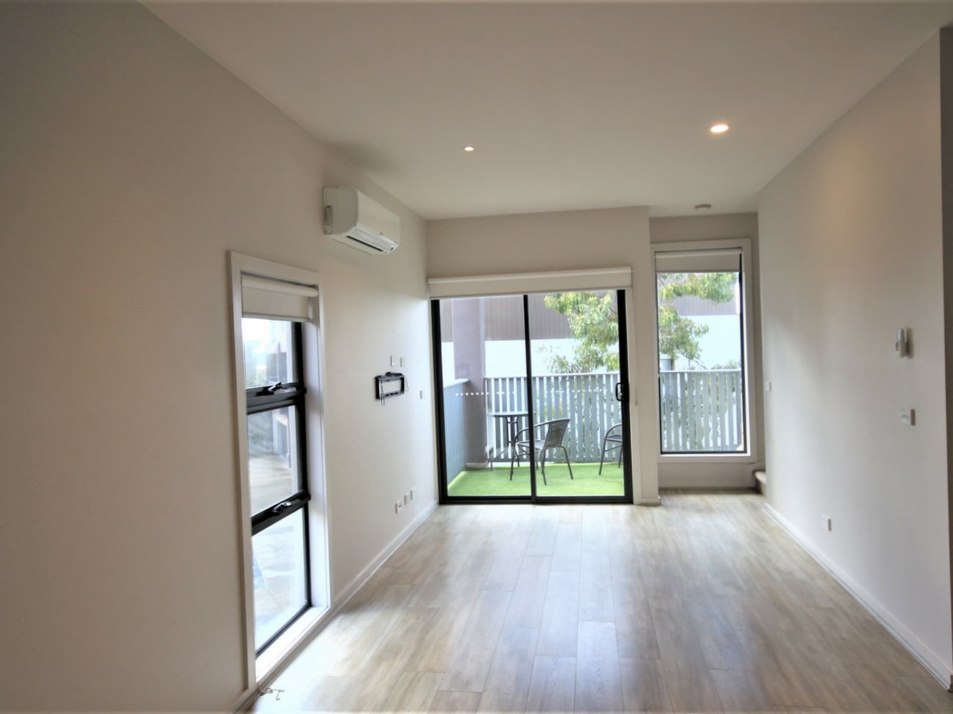 14/11 Troward Harvey Way Craigieburn VIC, Craigieburn - Thumbnail 4