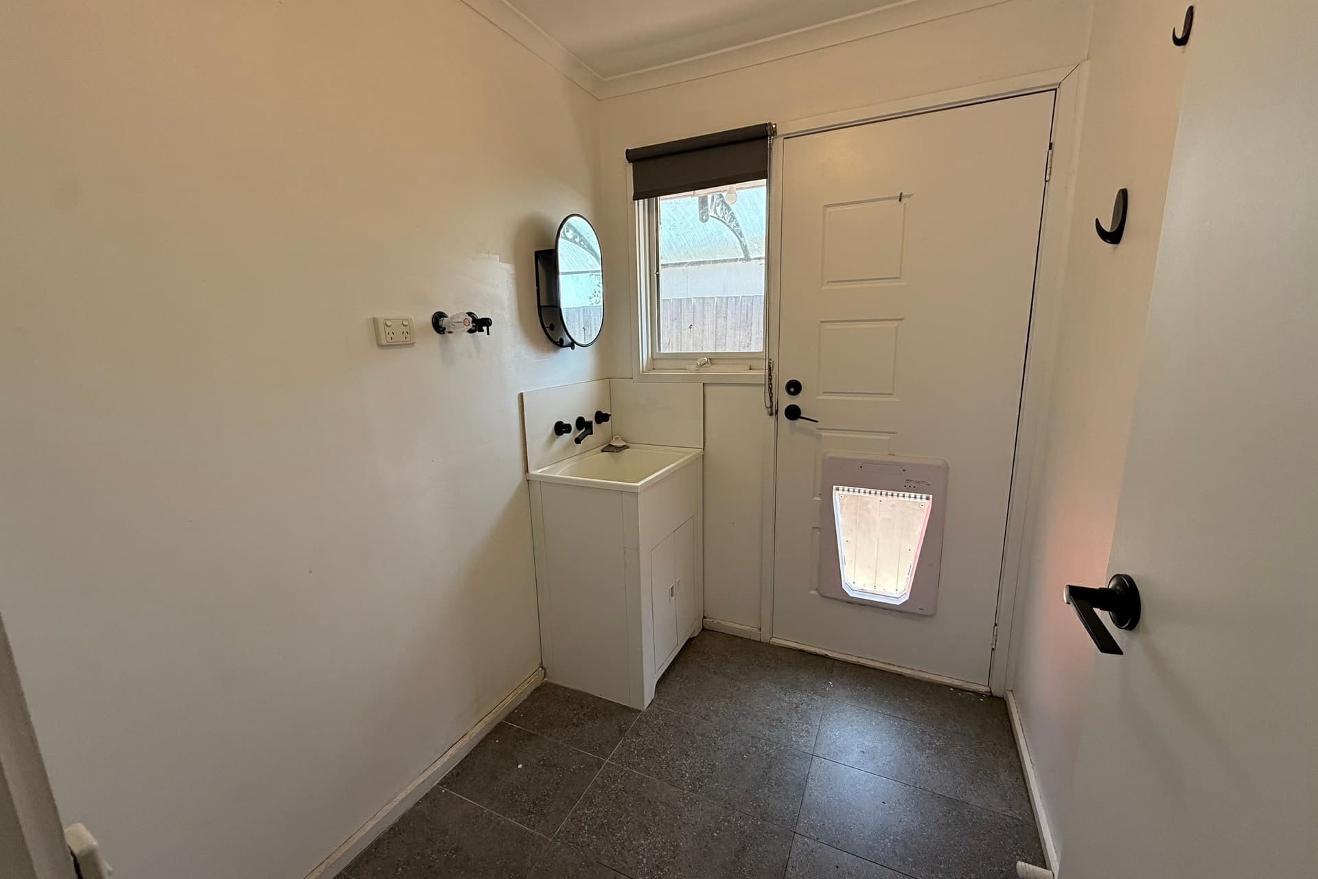 2/2 Hotham Street Cranbourne VIC, Cranbourne - Image 1