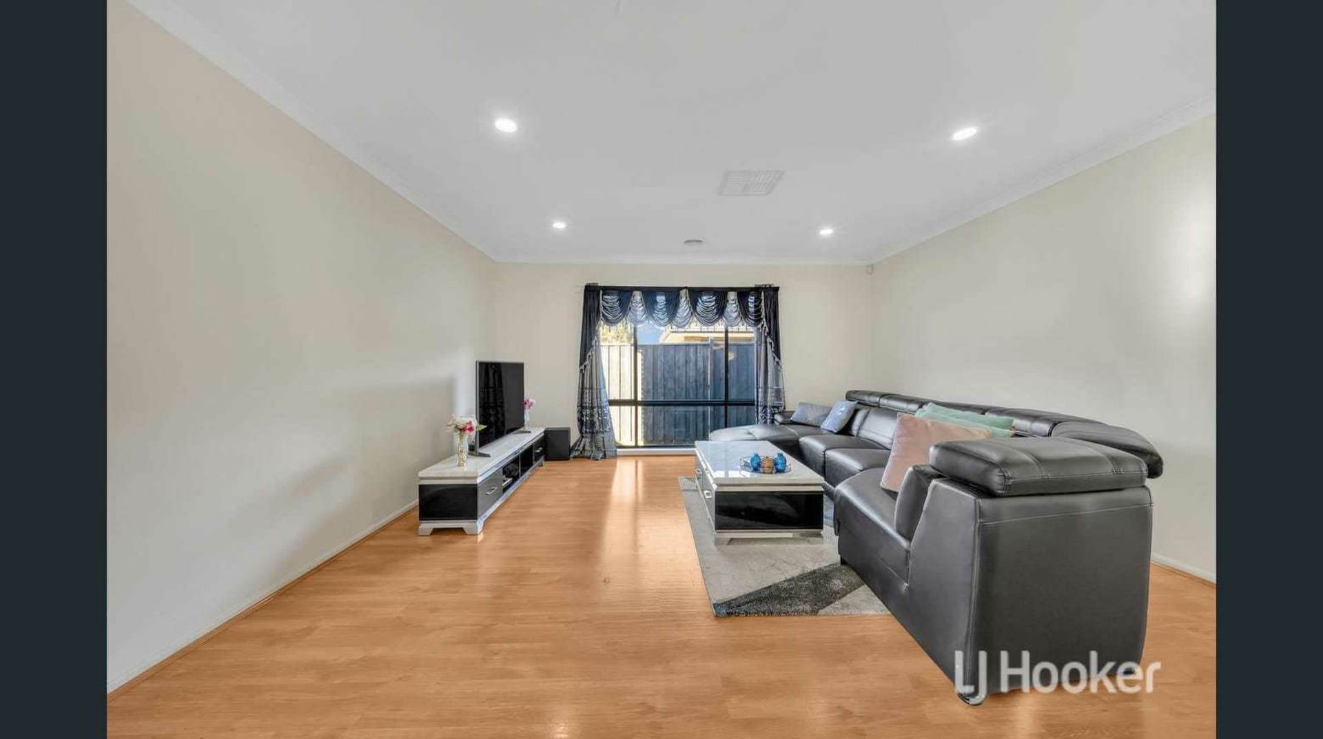 33 Mariposa Grove Cranbourne VIC, Cranbourne - Thumbnail 4