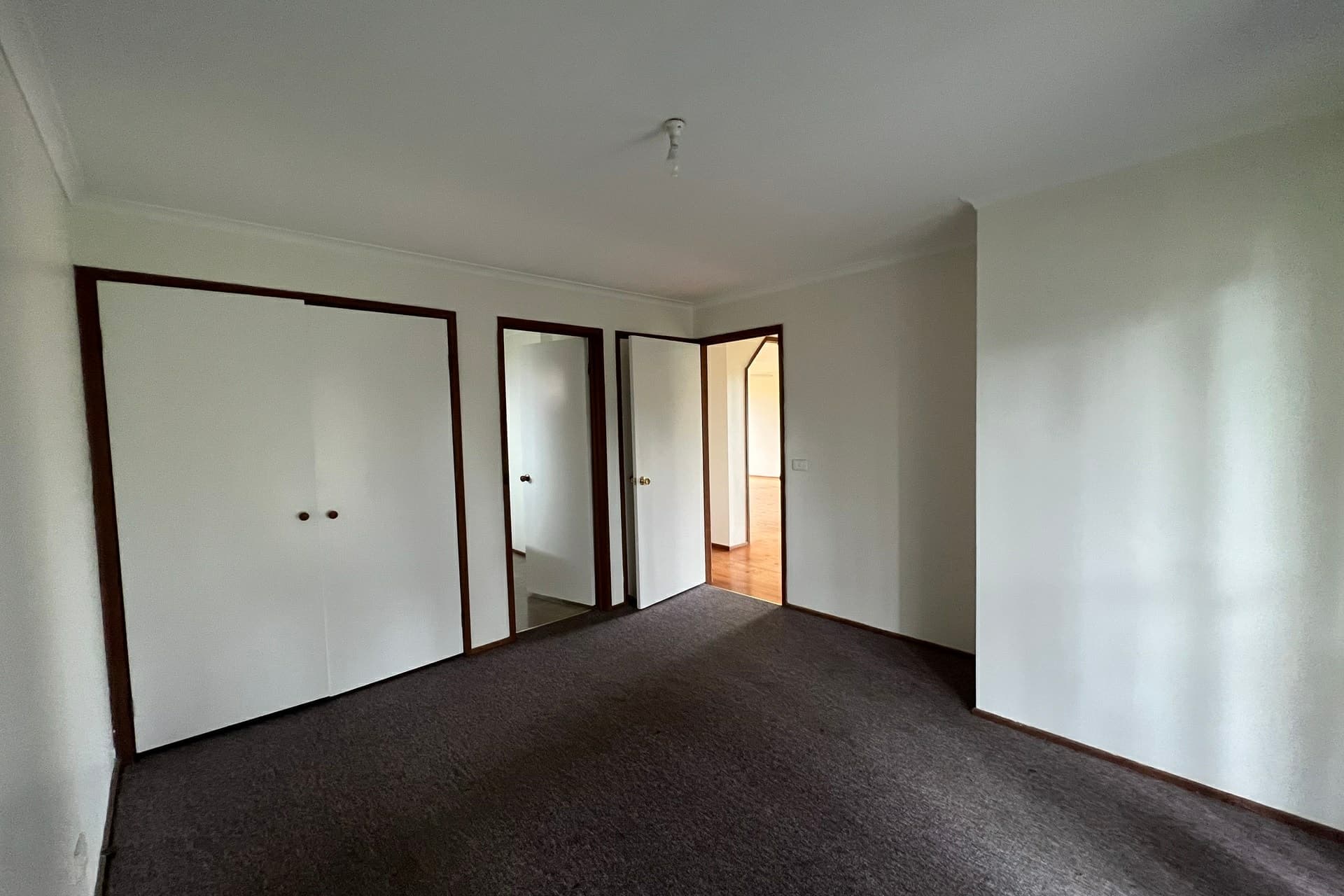 8 Martin Place Cranbourne VIC, Cranbourne - Thumbnail 6