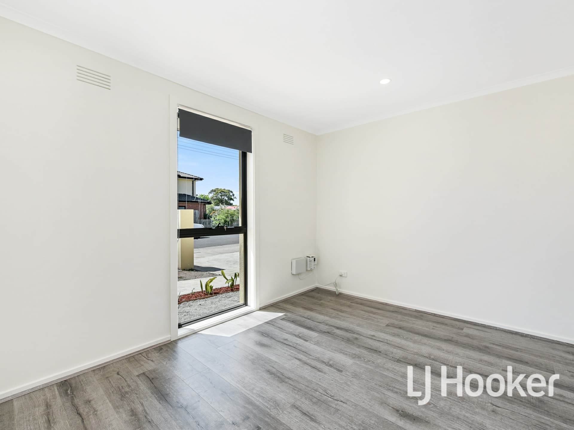 1/15 Ainsleigh Court Cranbourne VIC, Cranbourne - Thumbnail 4